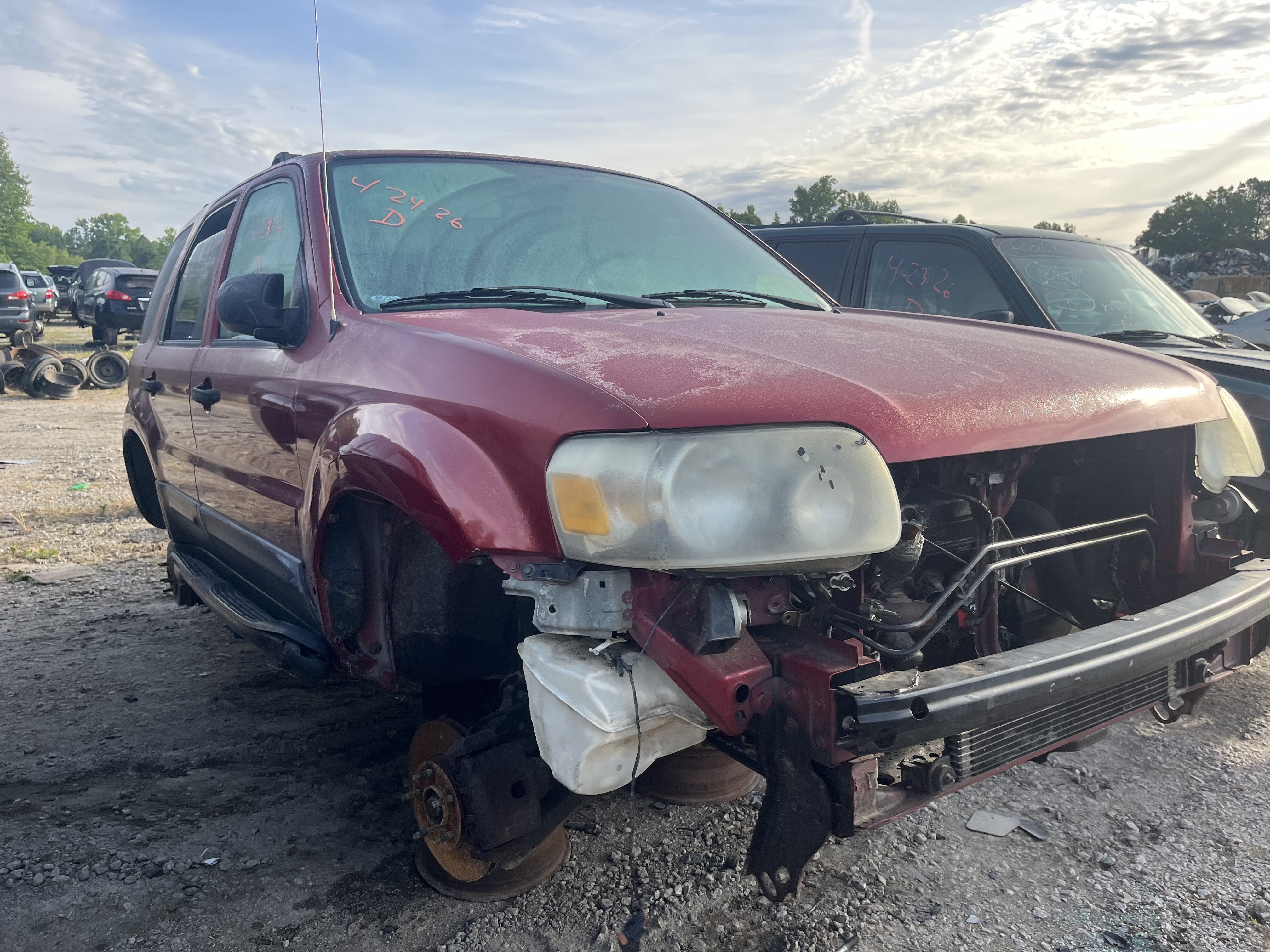 2005 FORD Escape
