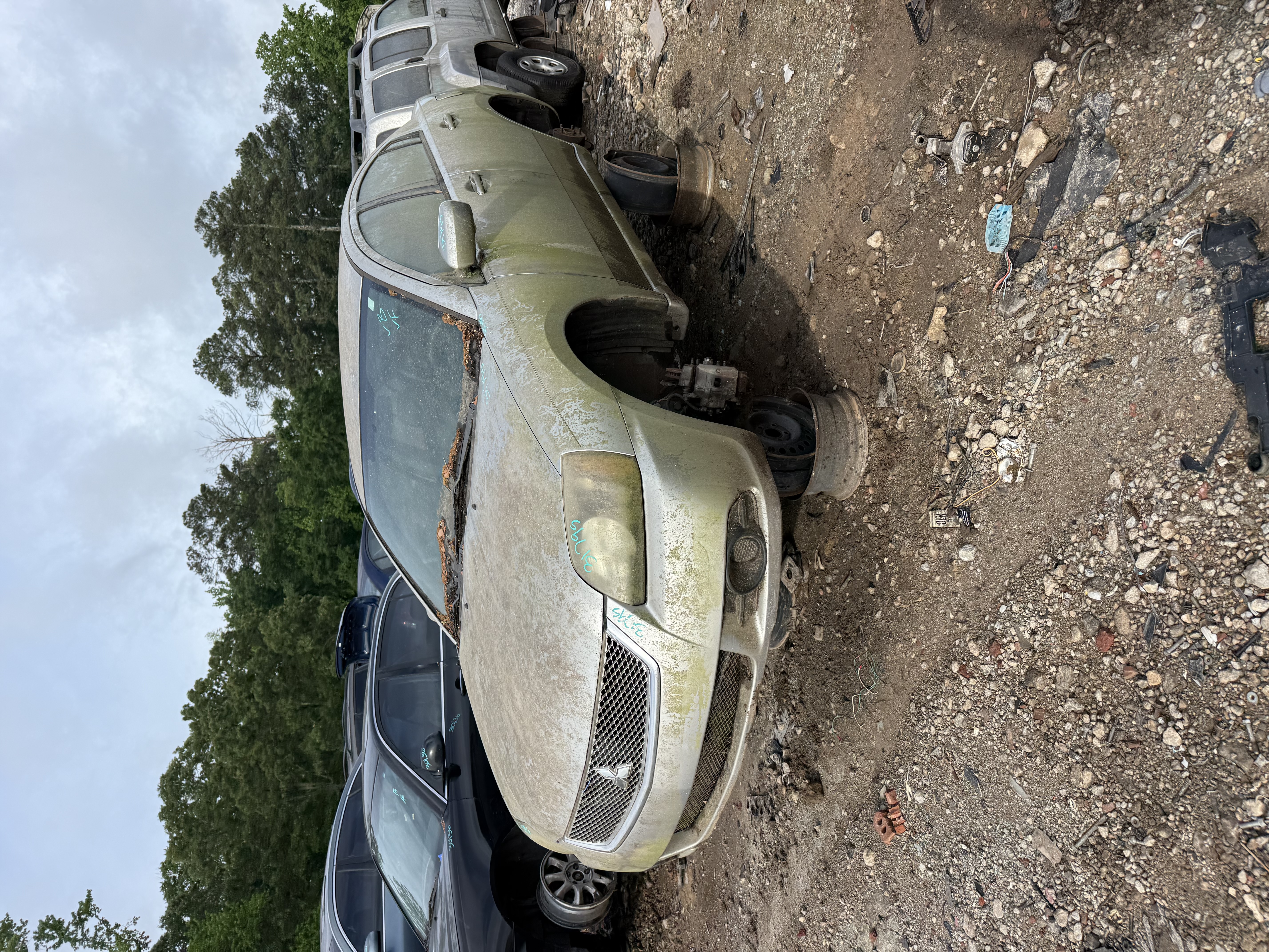 2011 MITSUBISHI Galant