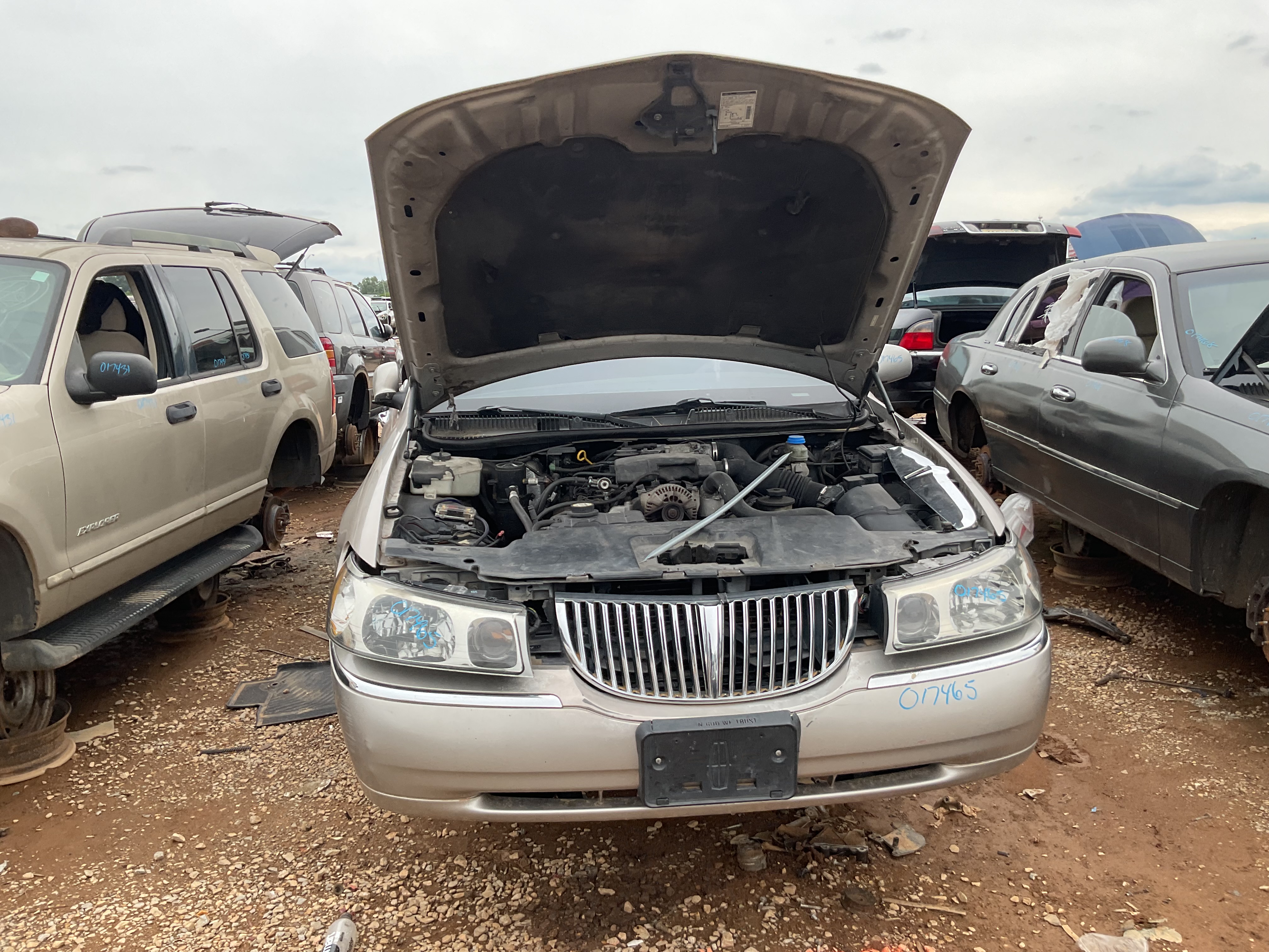2001 LINCOLN Town Car