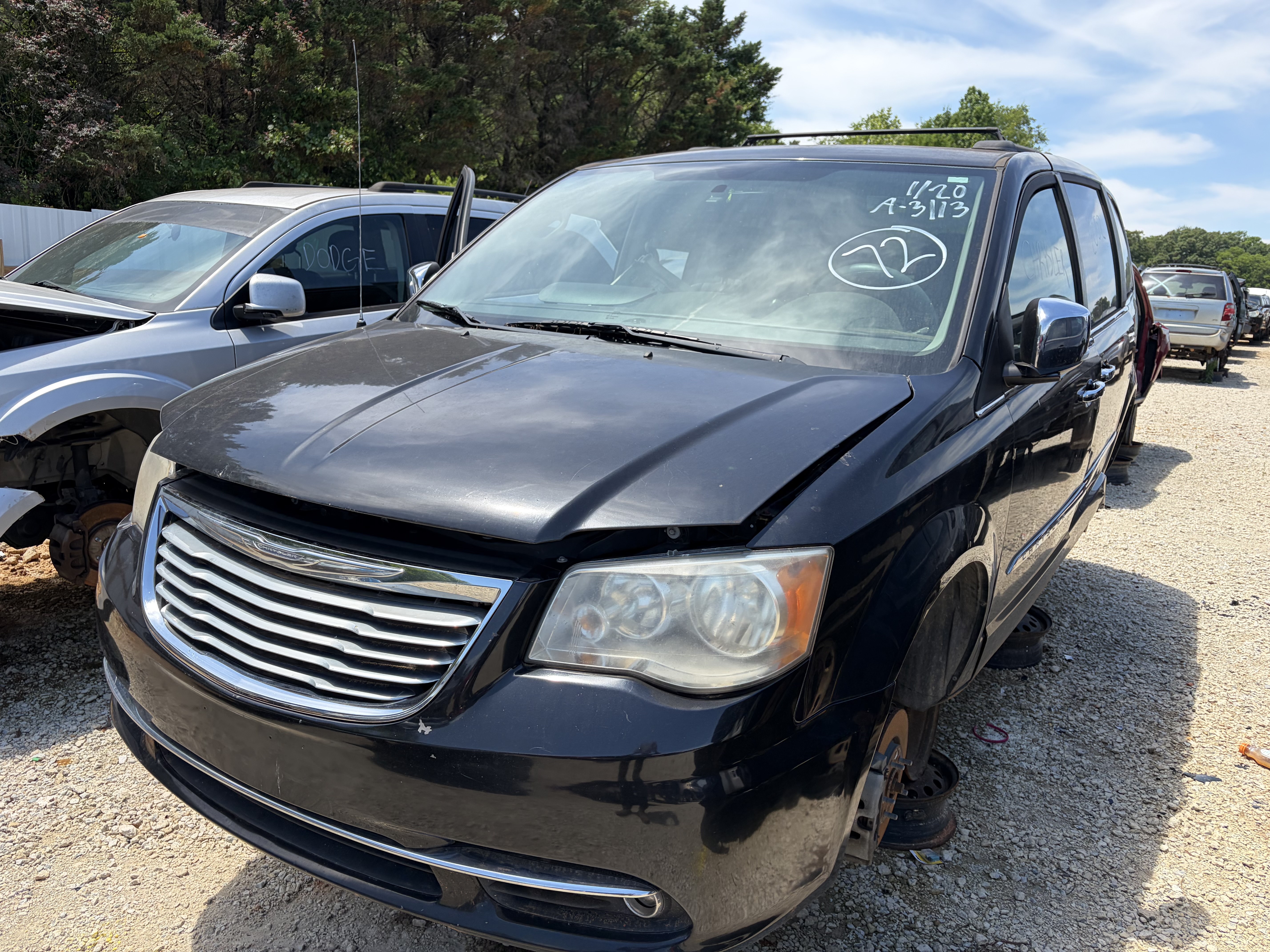 2013 CHRYSLER Town and Country