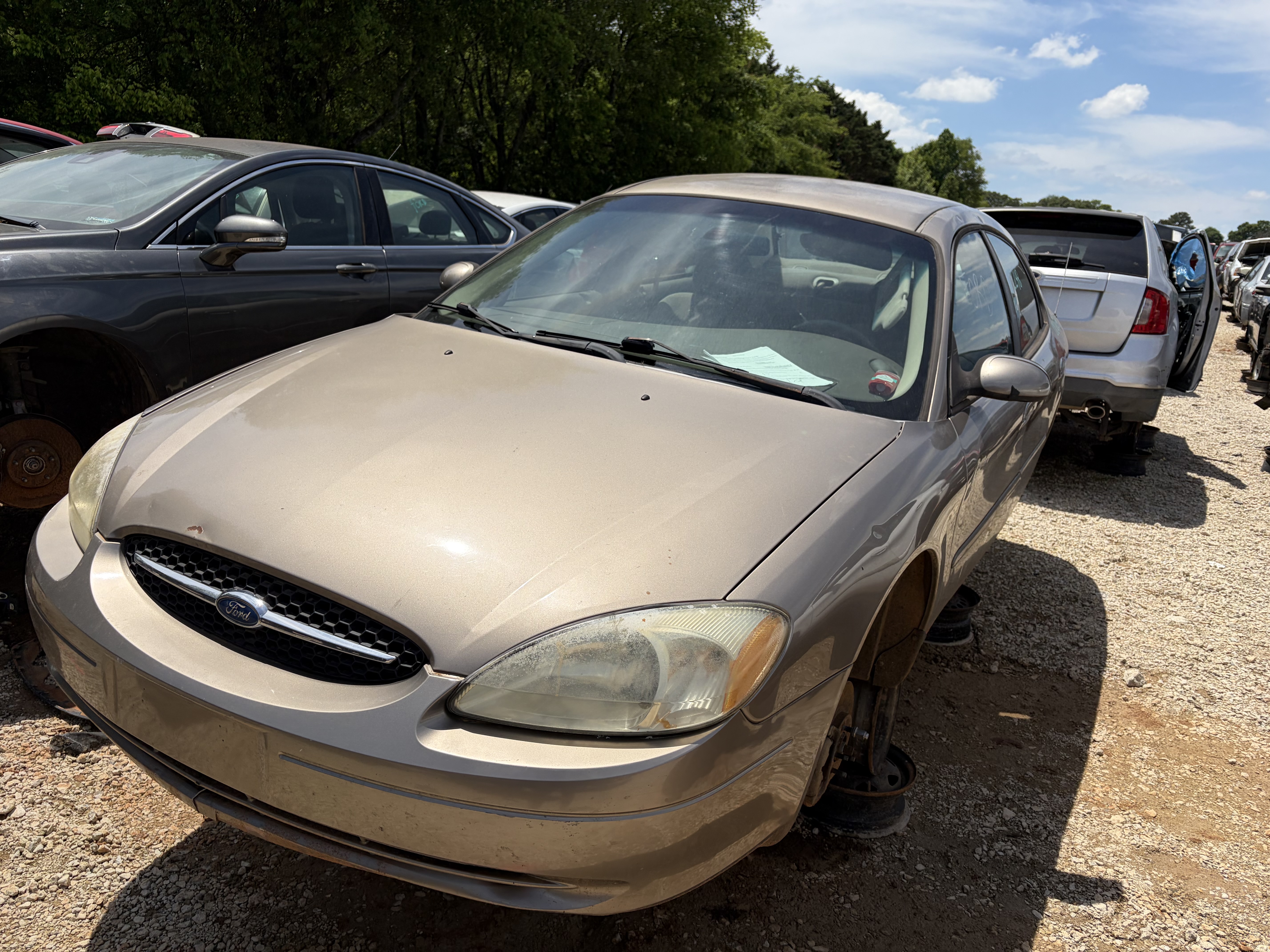2002 FORD Taurus