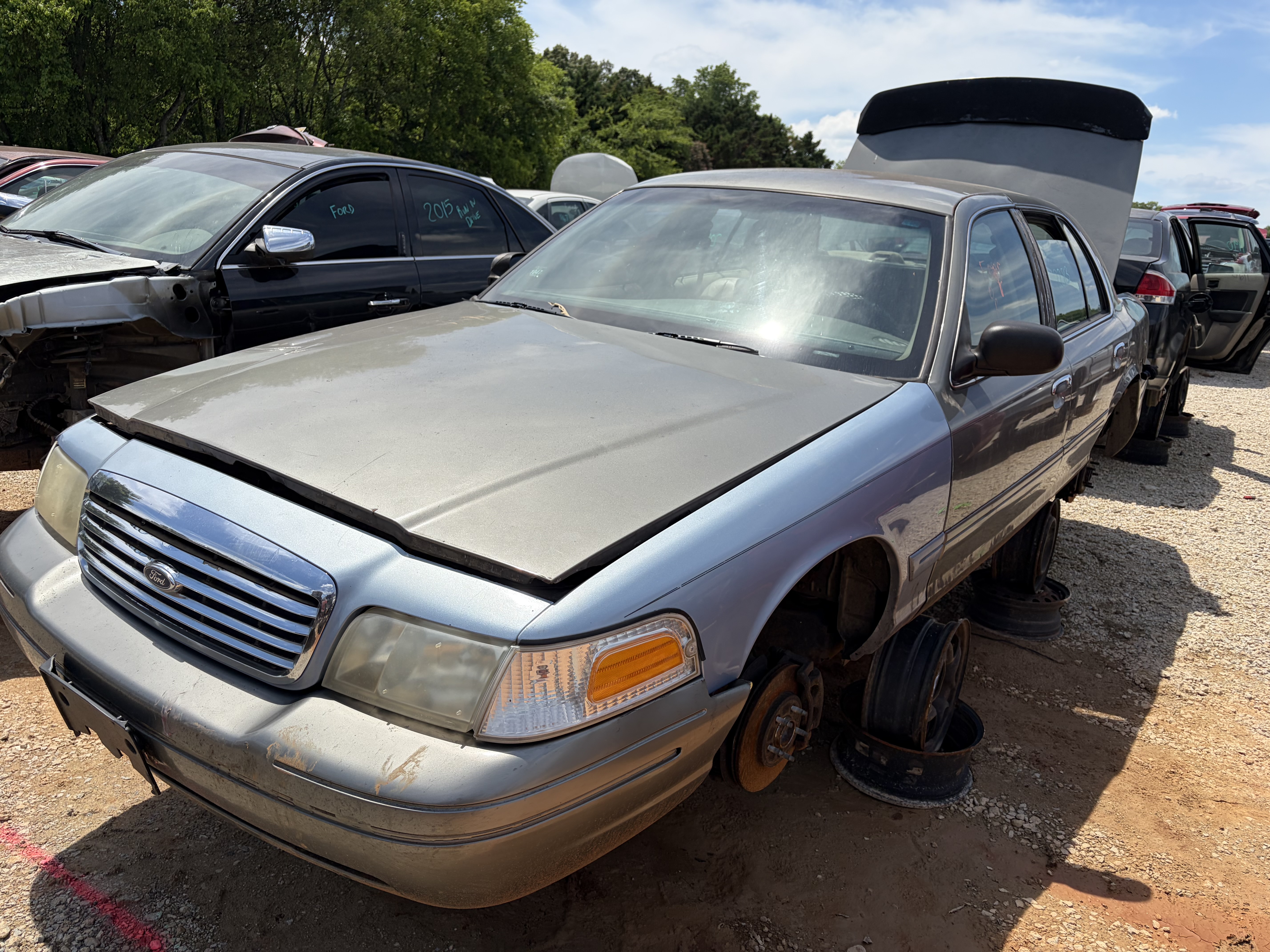 2003 FORD Crown Victoria