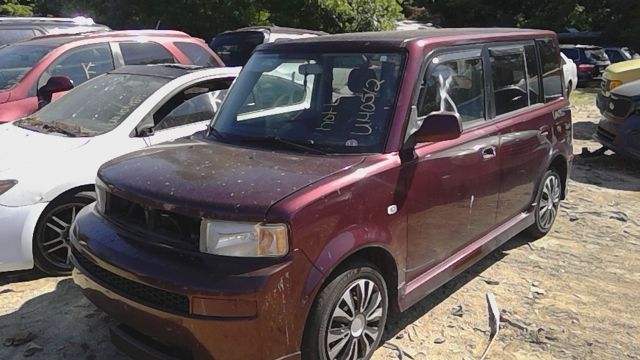 2004 TOYOTA Scion xB