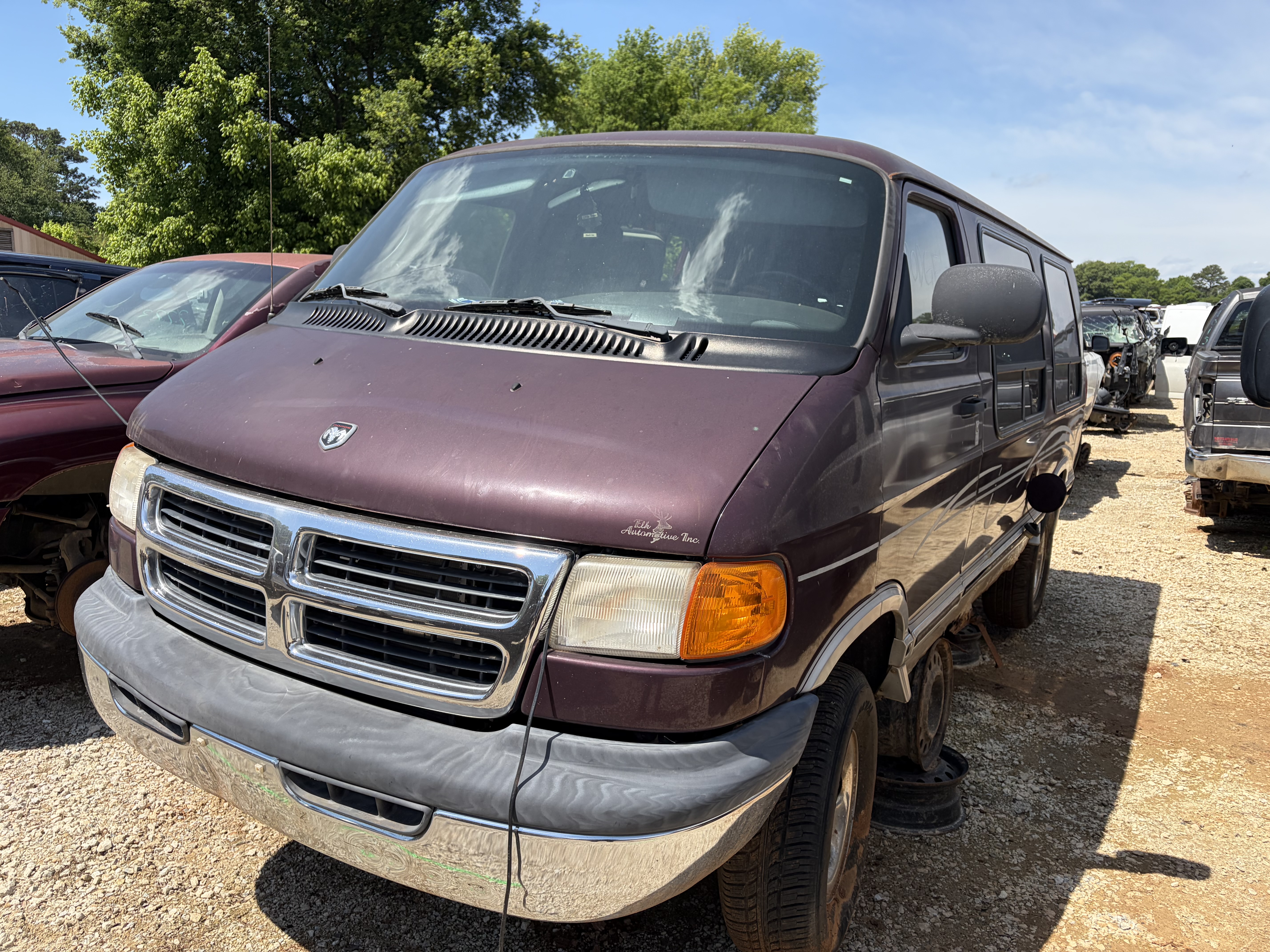 2002 DODGE Ram Van