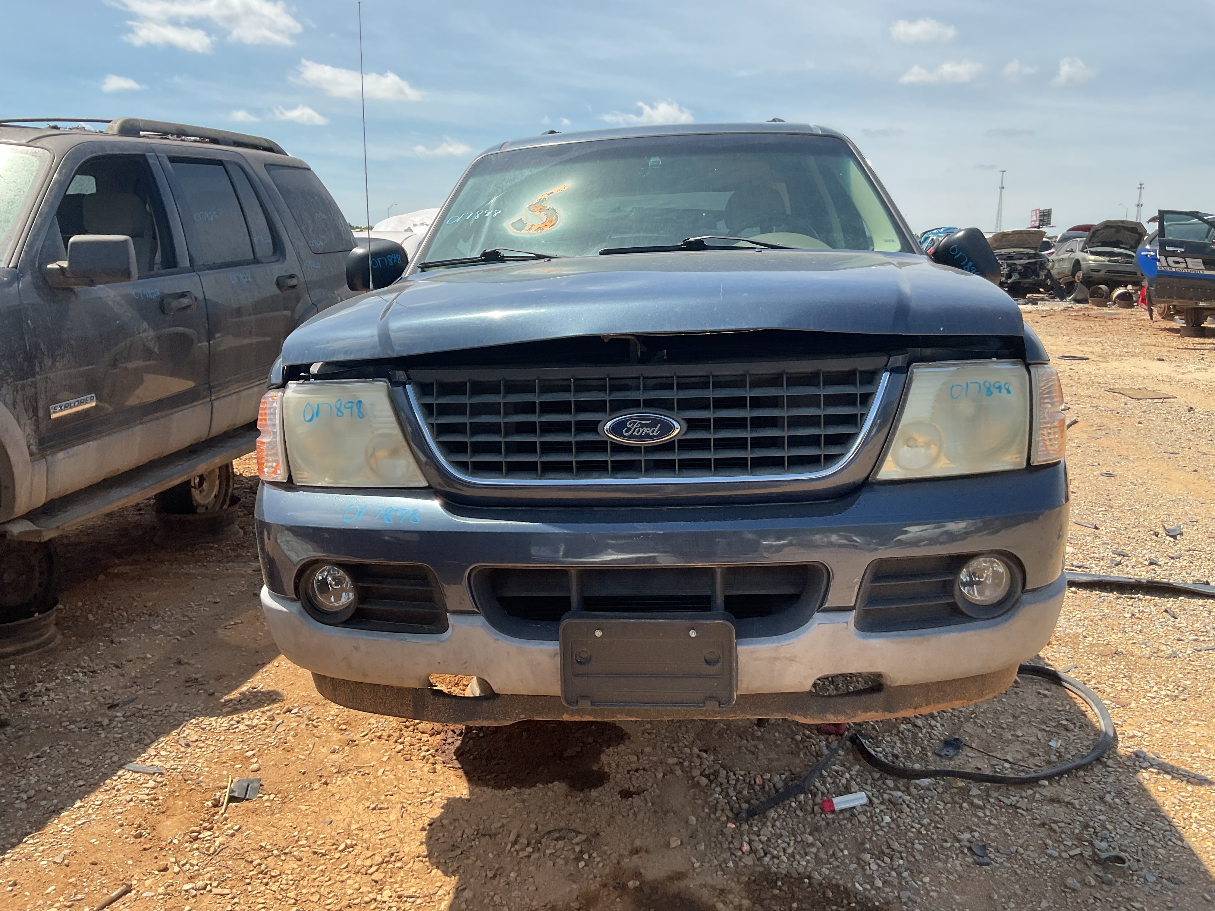 2002 FORD Explorer