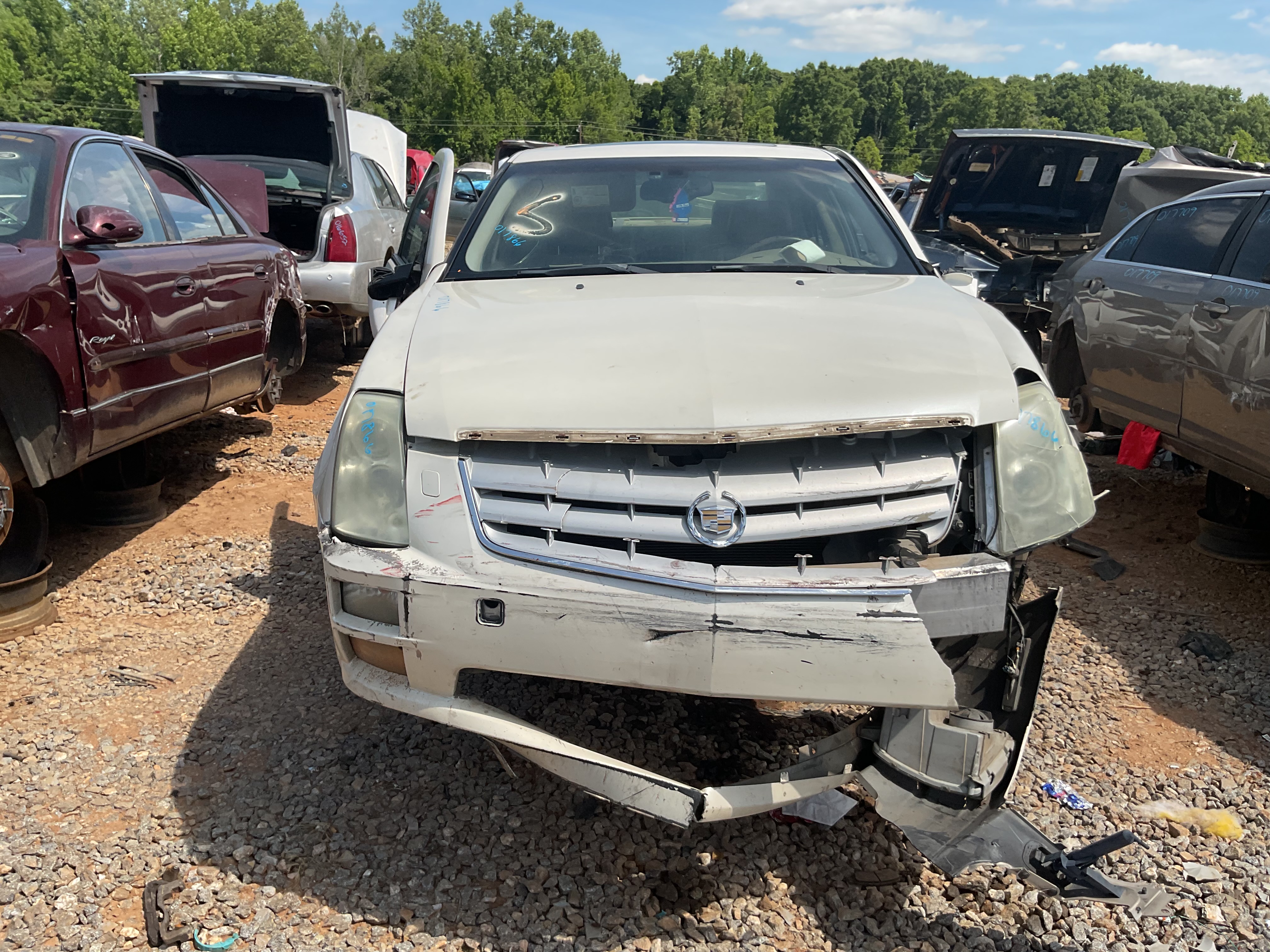 2005 CADILLAC Sts