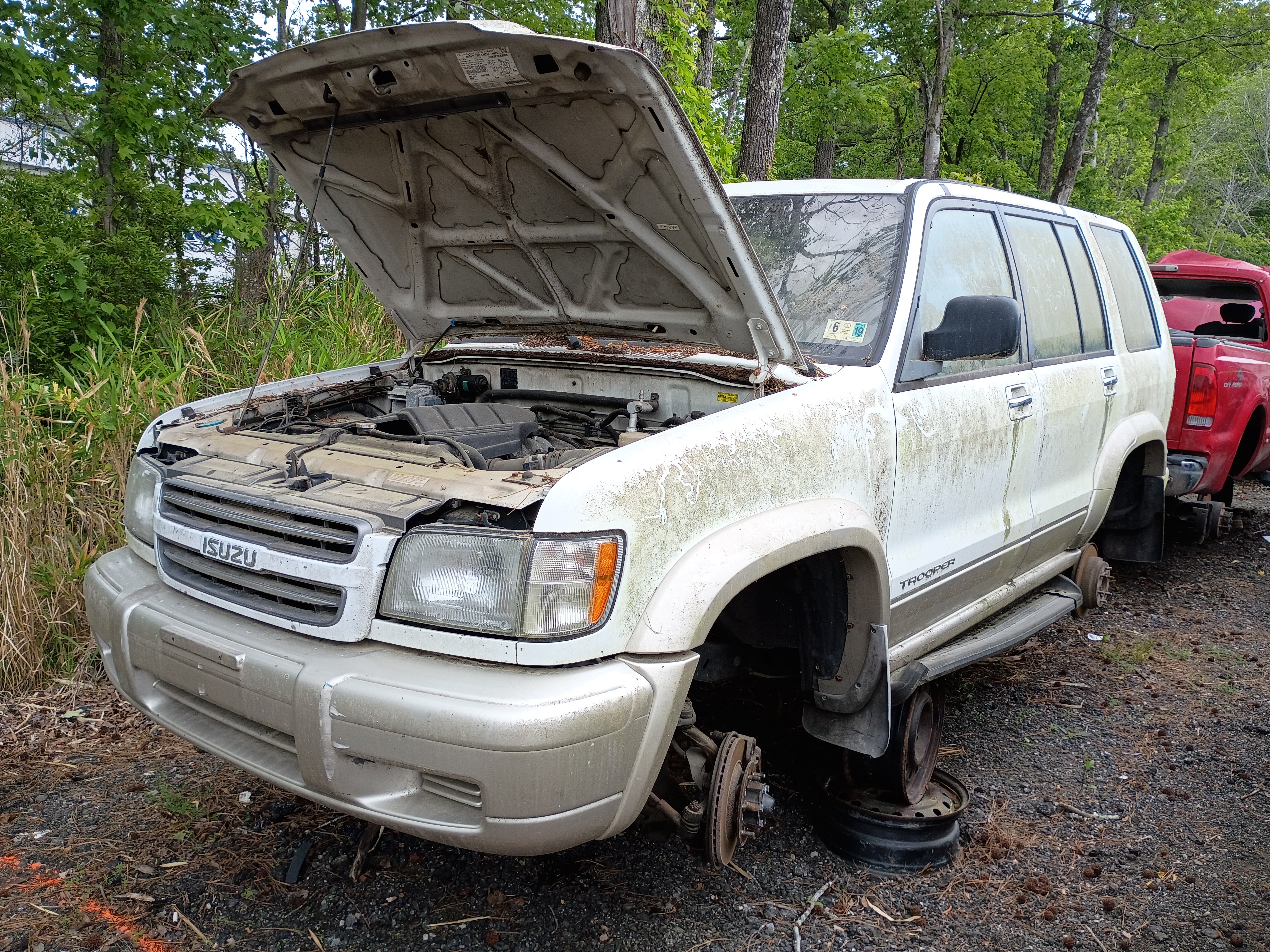 2002 ISUZU Trooper