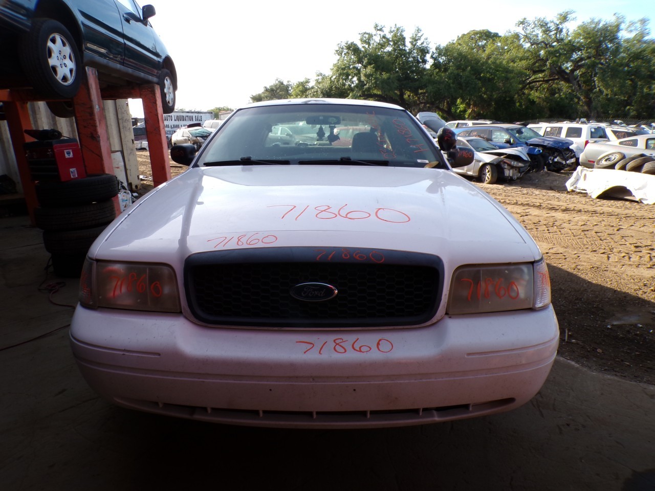 2003 FORD Crown Victoria