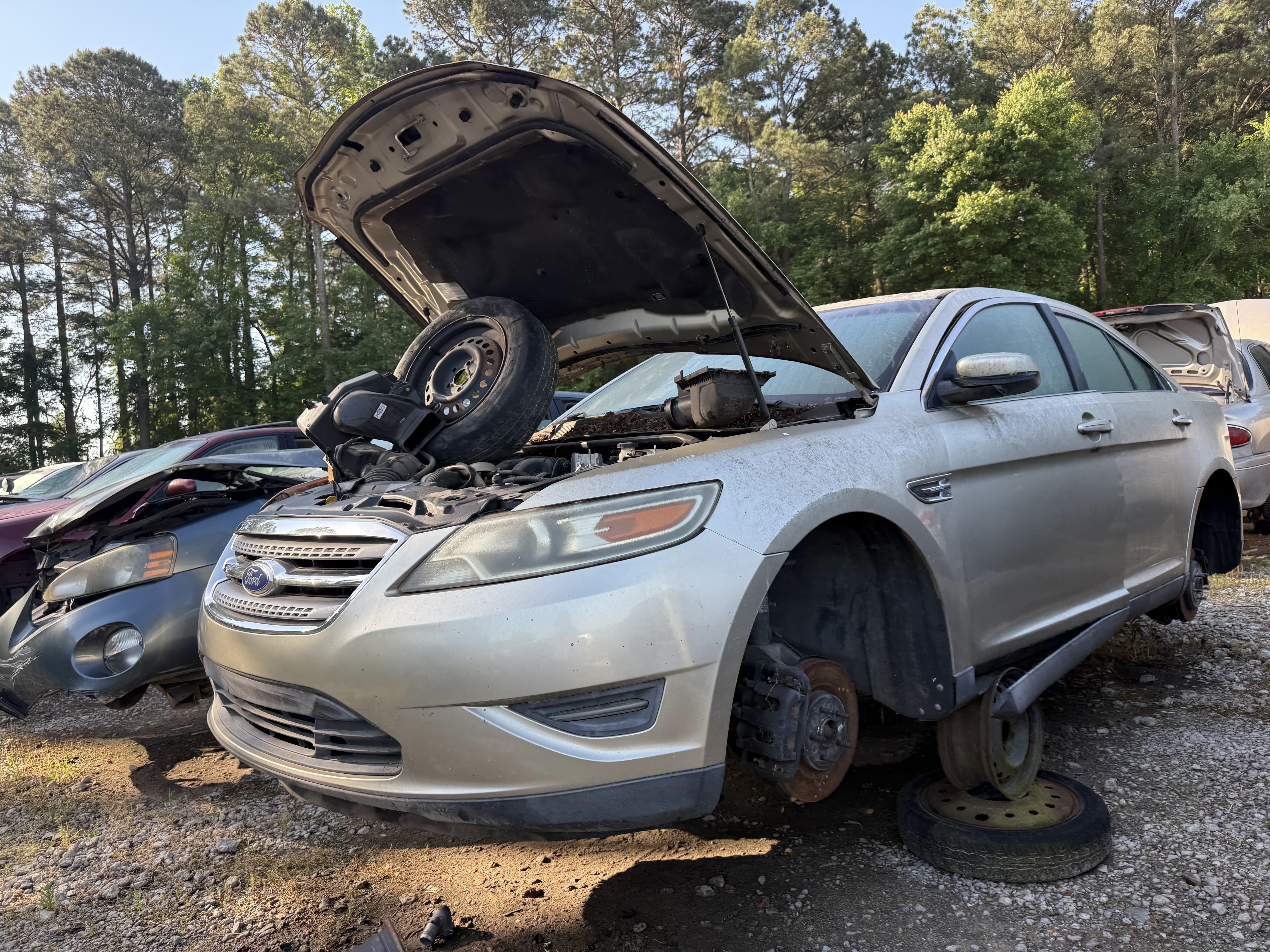 2011 FORD Taurus