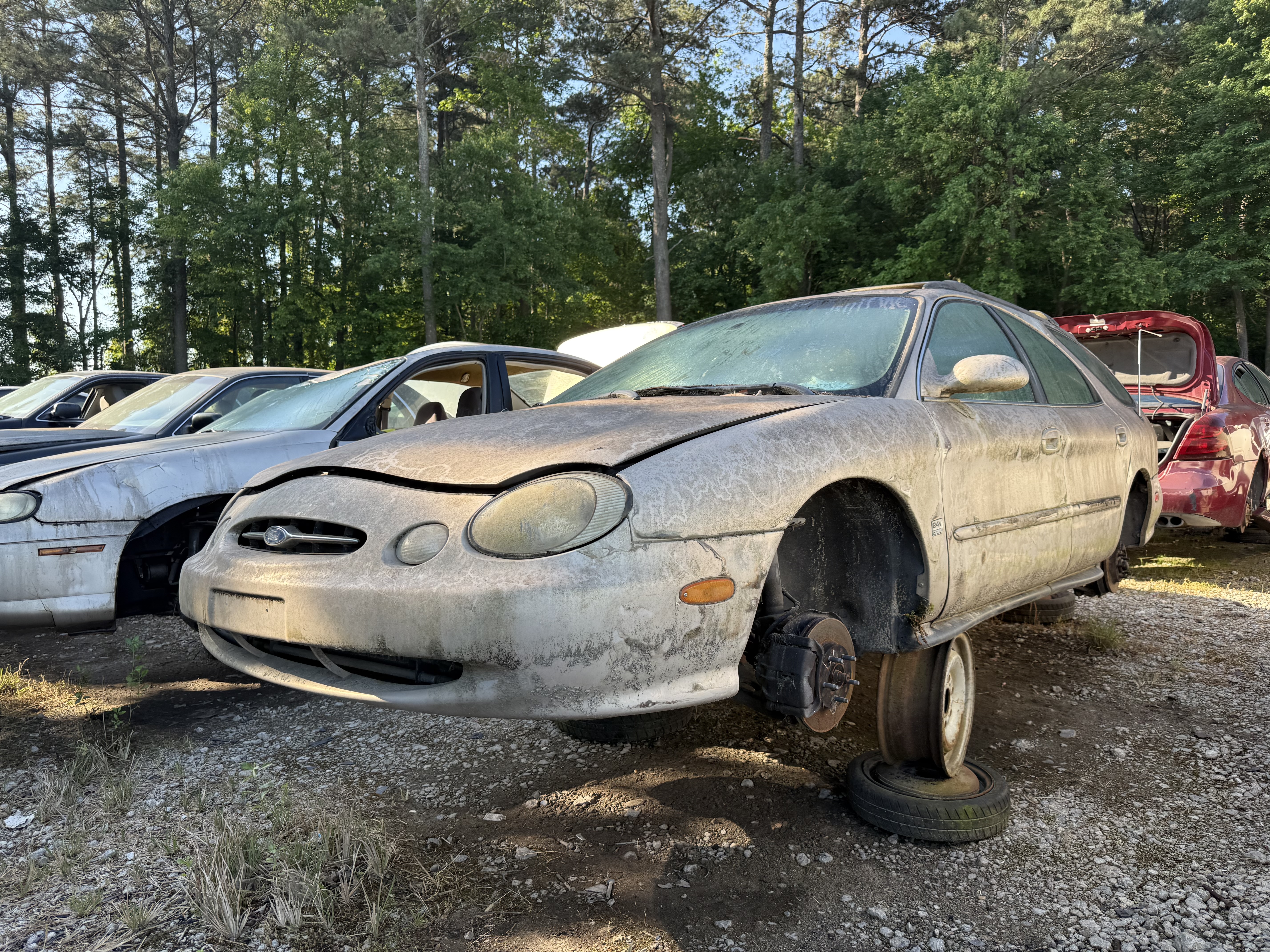 1999 FORD Taurus