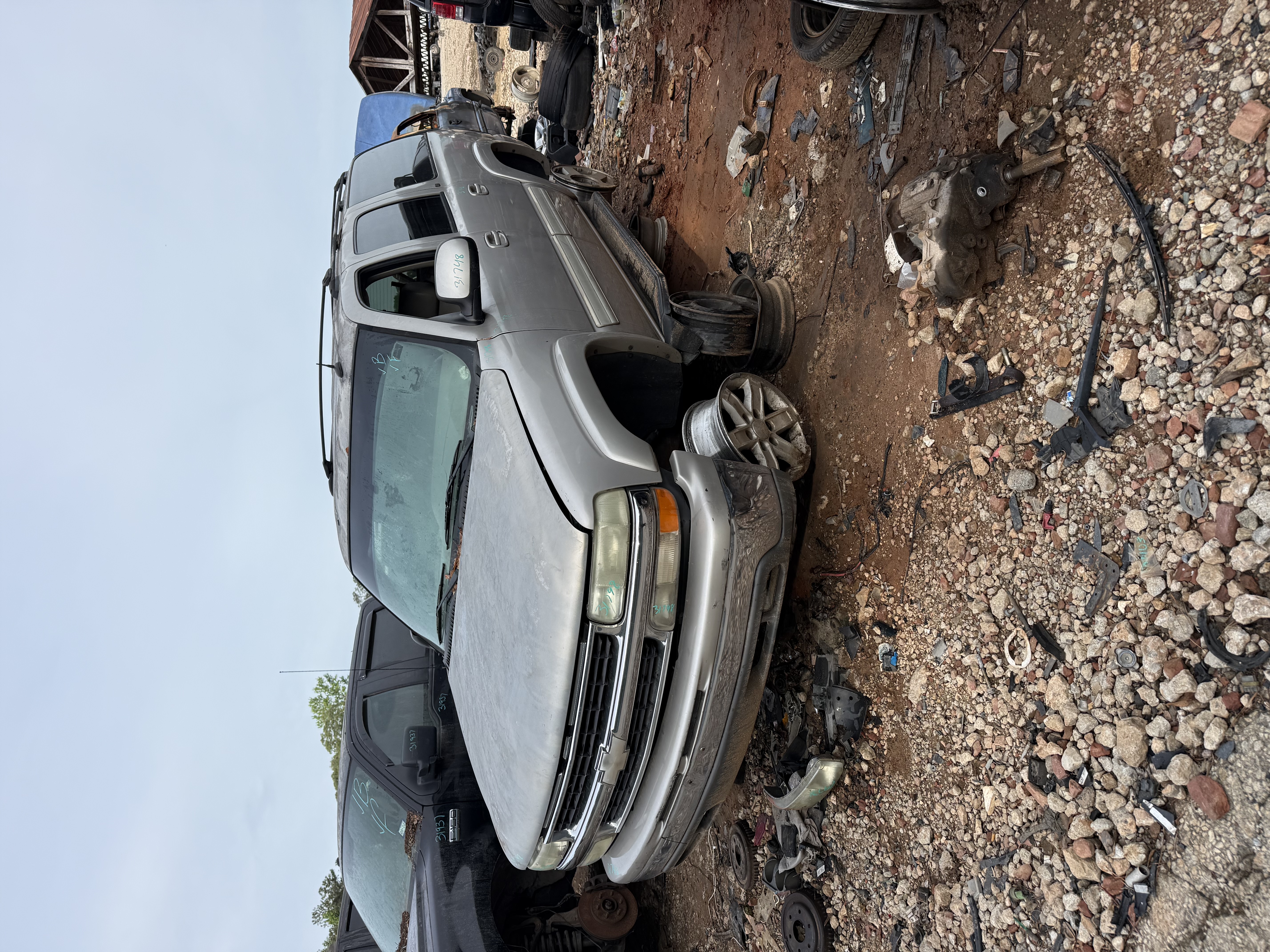 2004 CHEVROLET Suburban