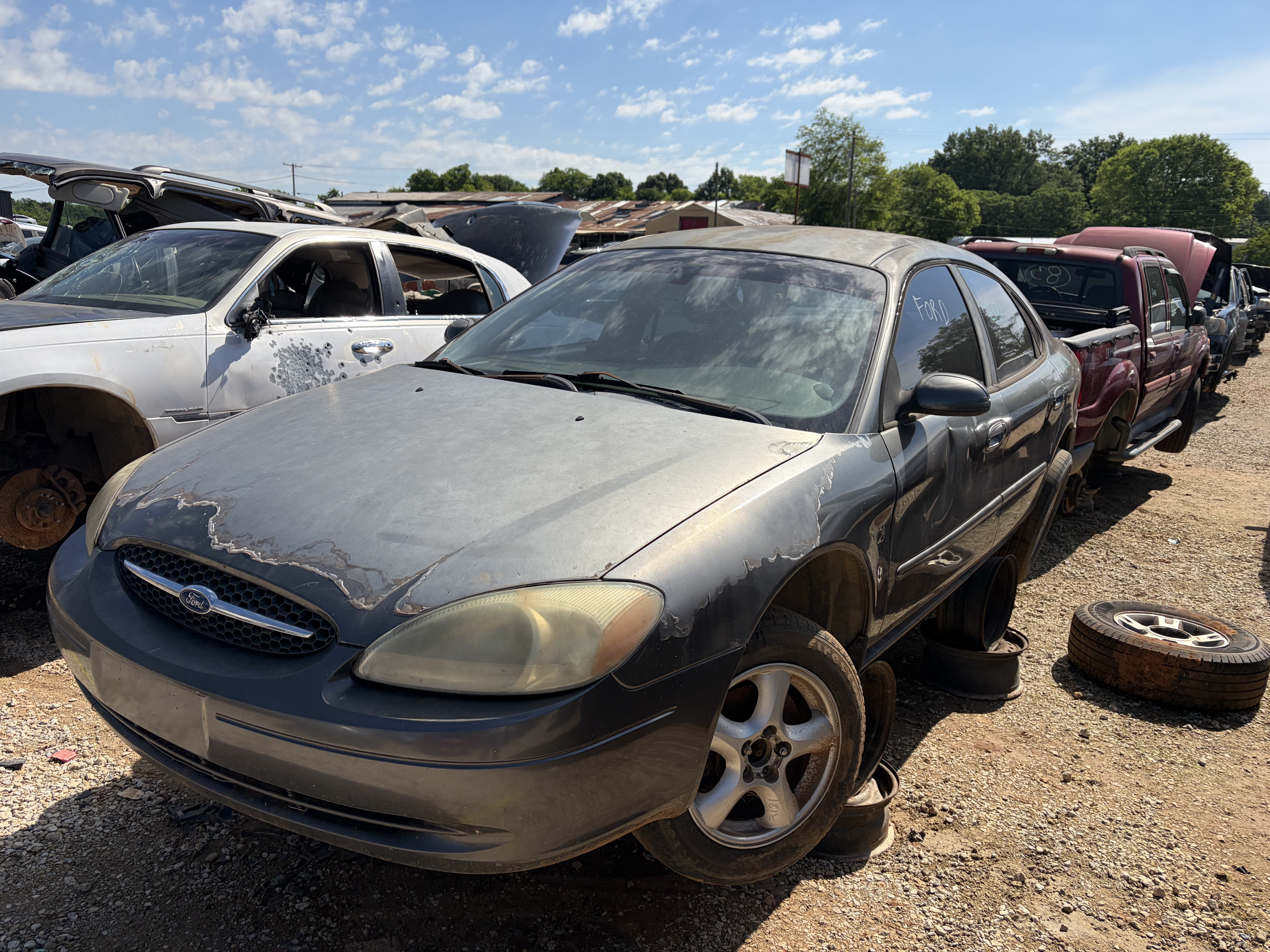 2002 FORD Taurus