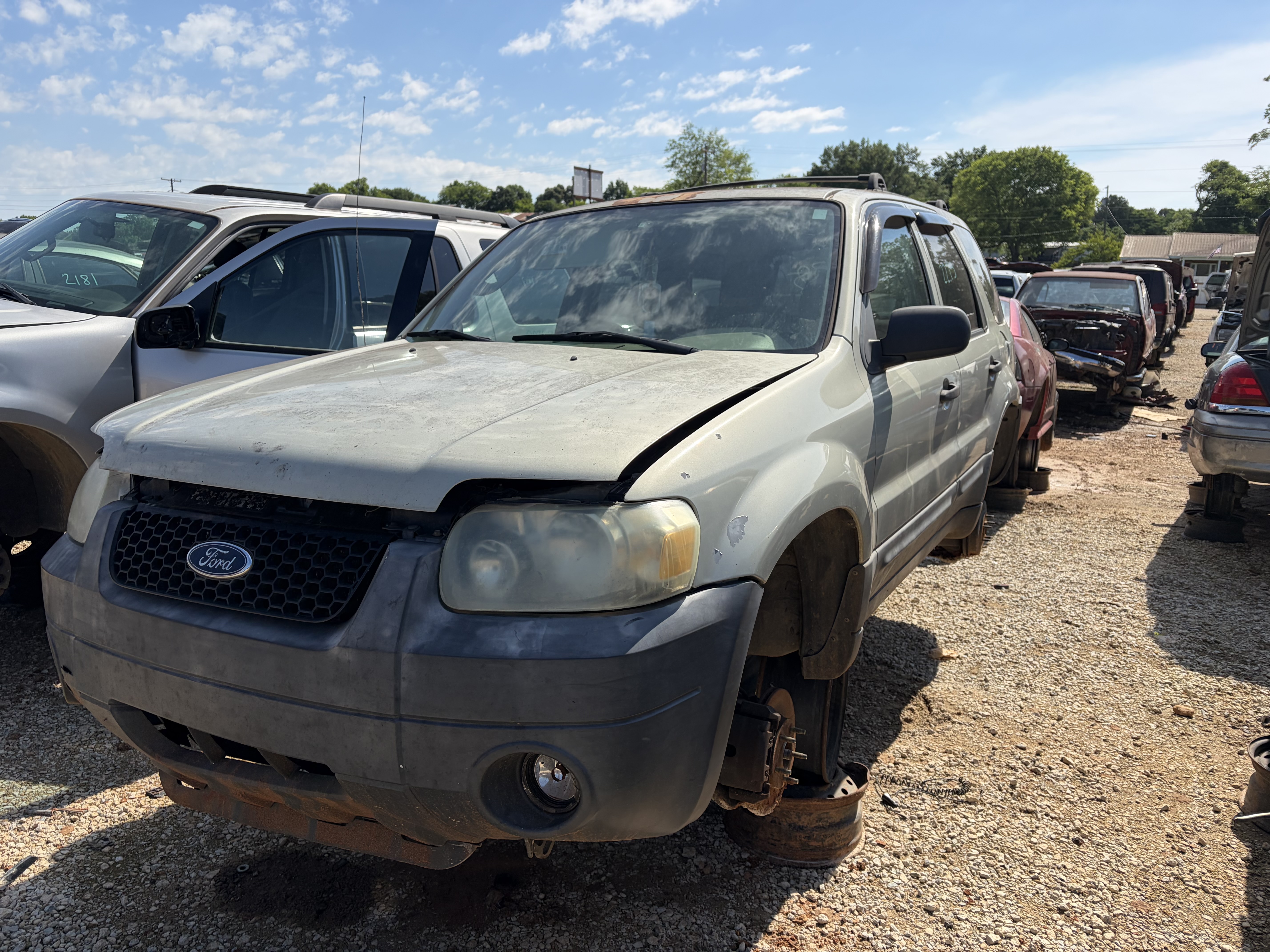 2005 FORD Escape