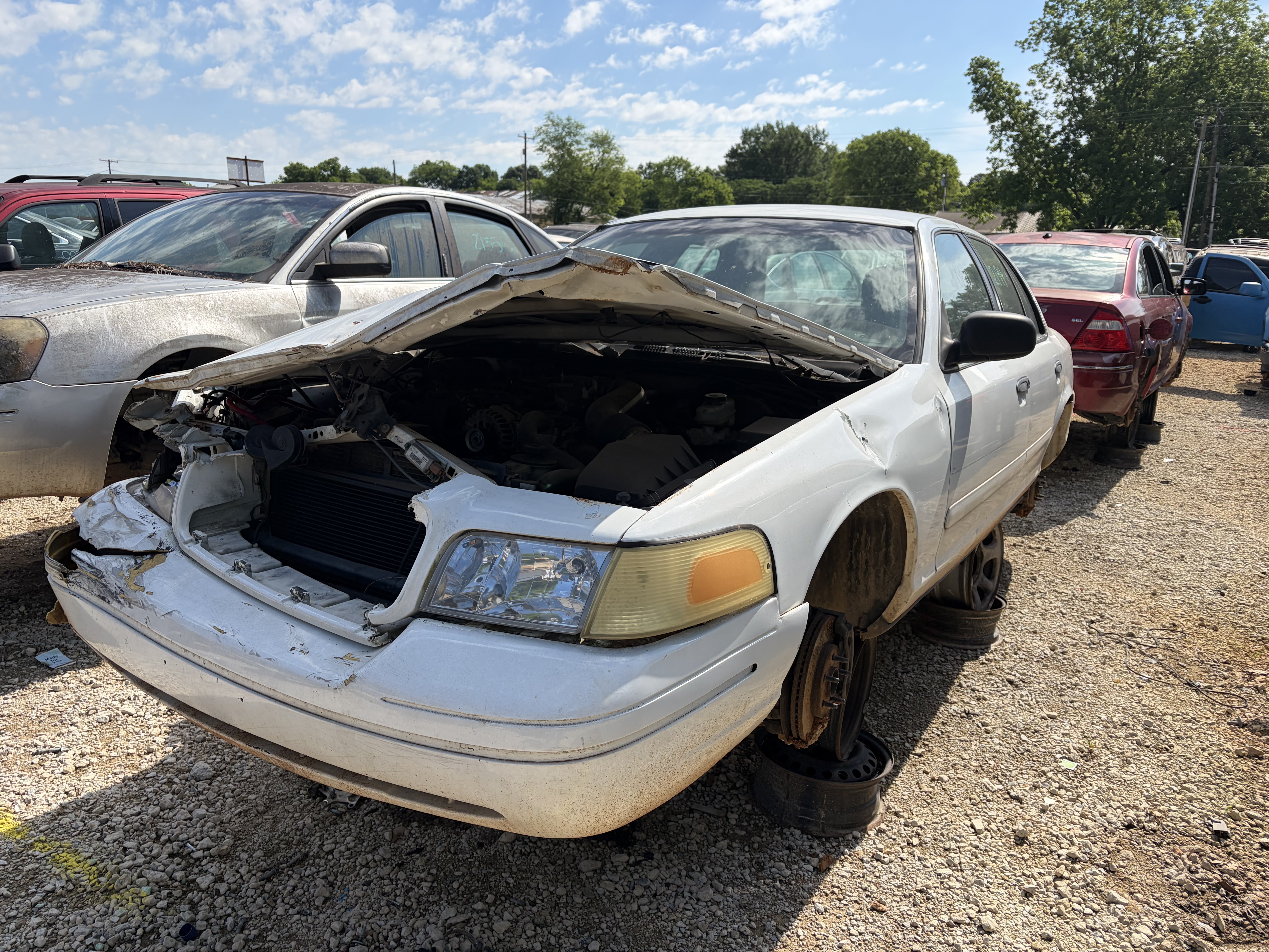 2003 FORD Crown Victoria