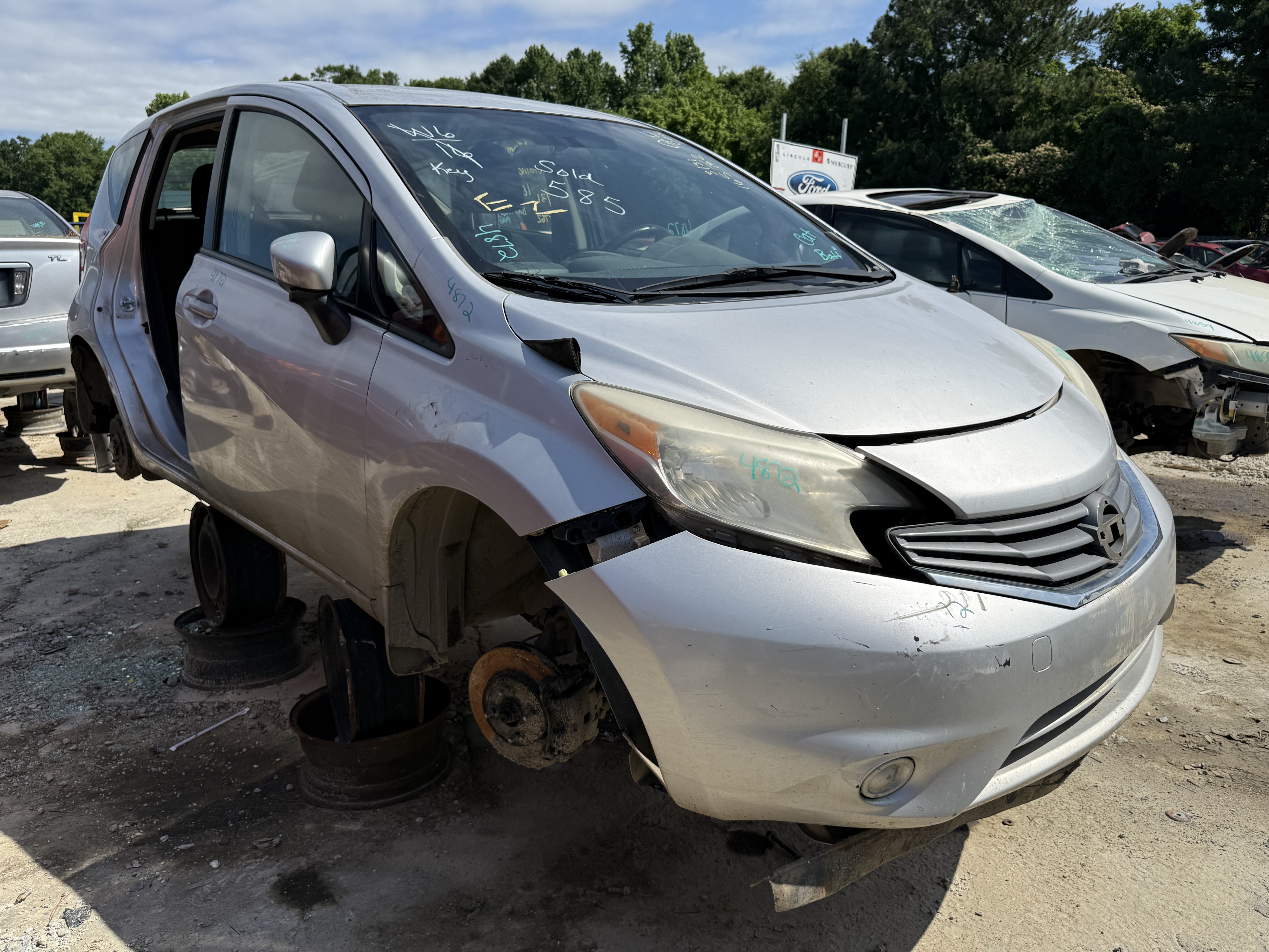 2016 NISSAN Versa Note