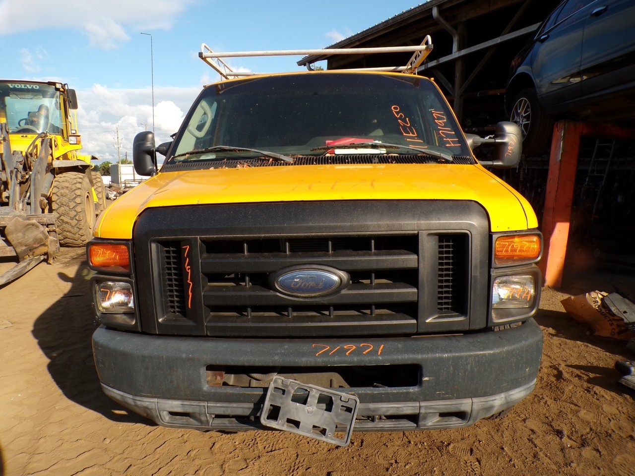 2011 FORD E-350