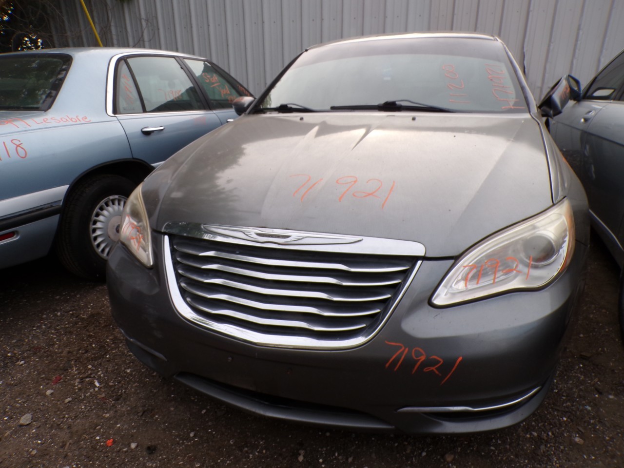 2011 CHRYSLER 200