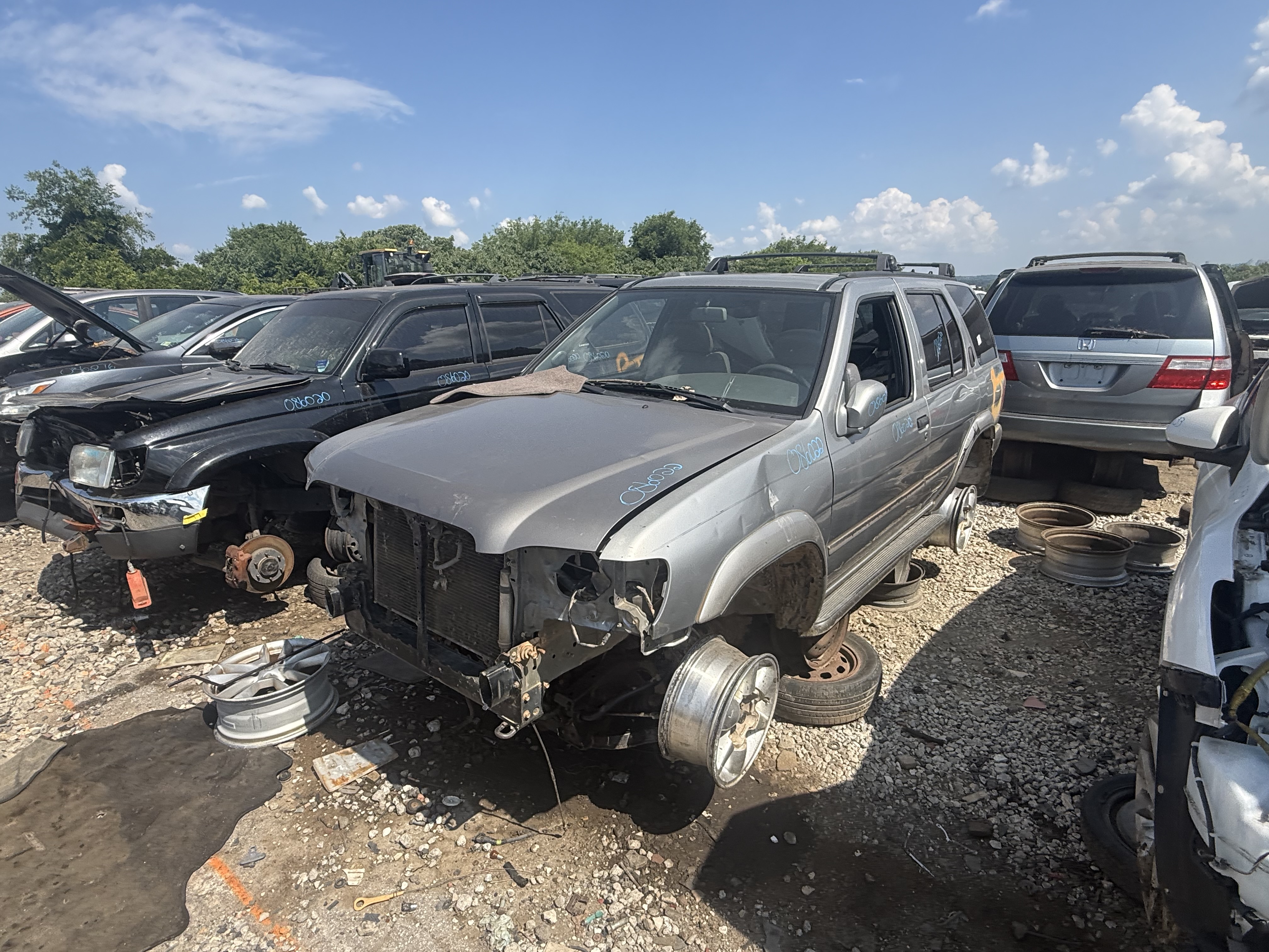 2000 NISSAN Pathfinder