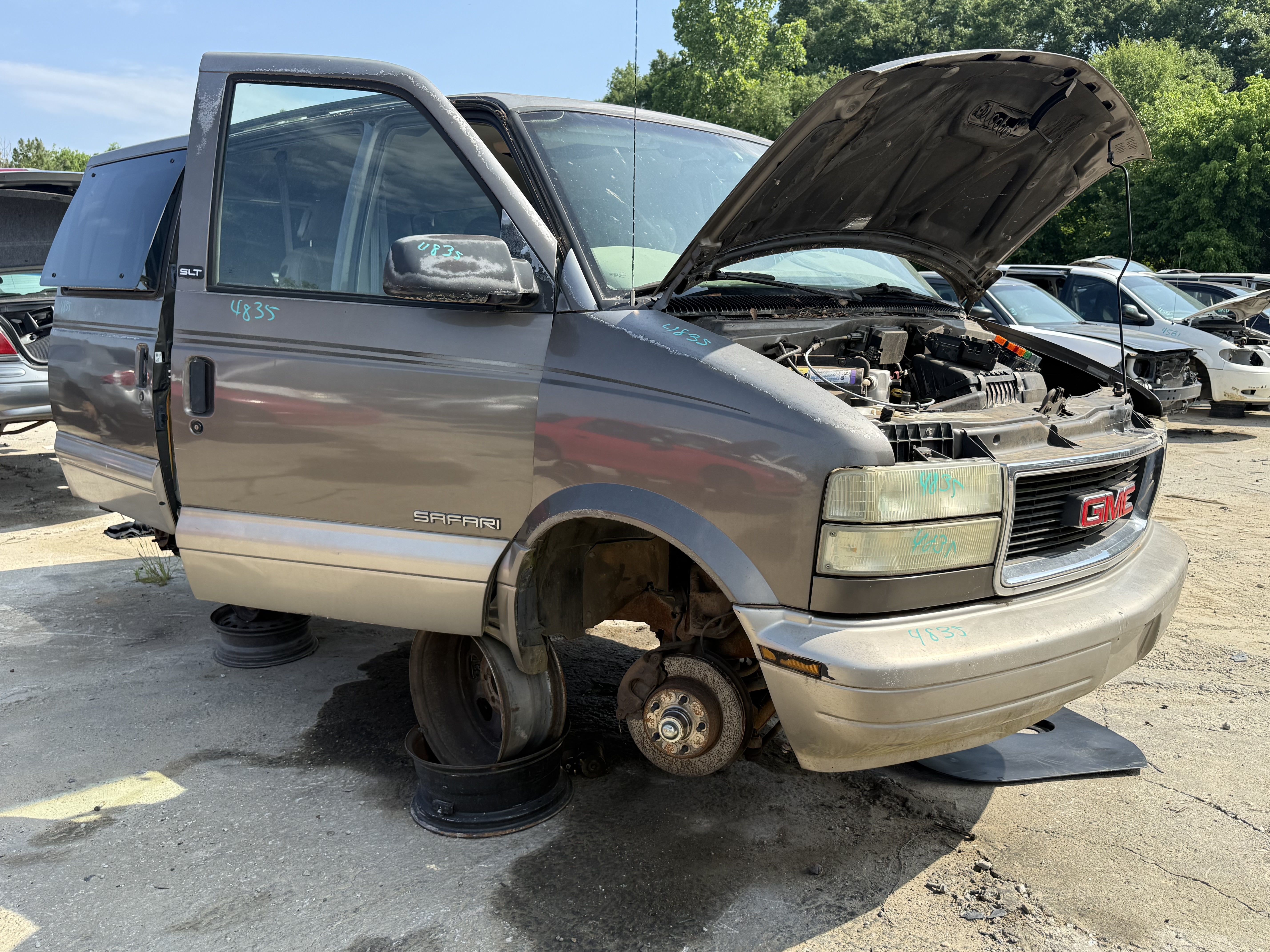 2002 GMC Safari