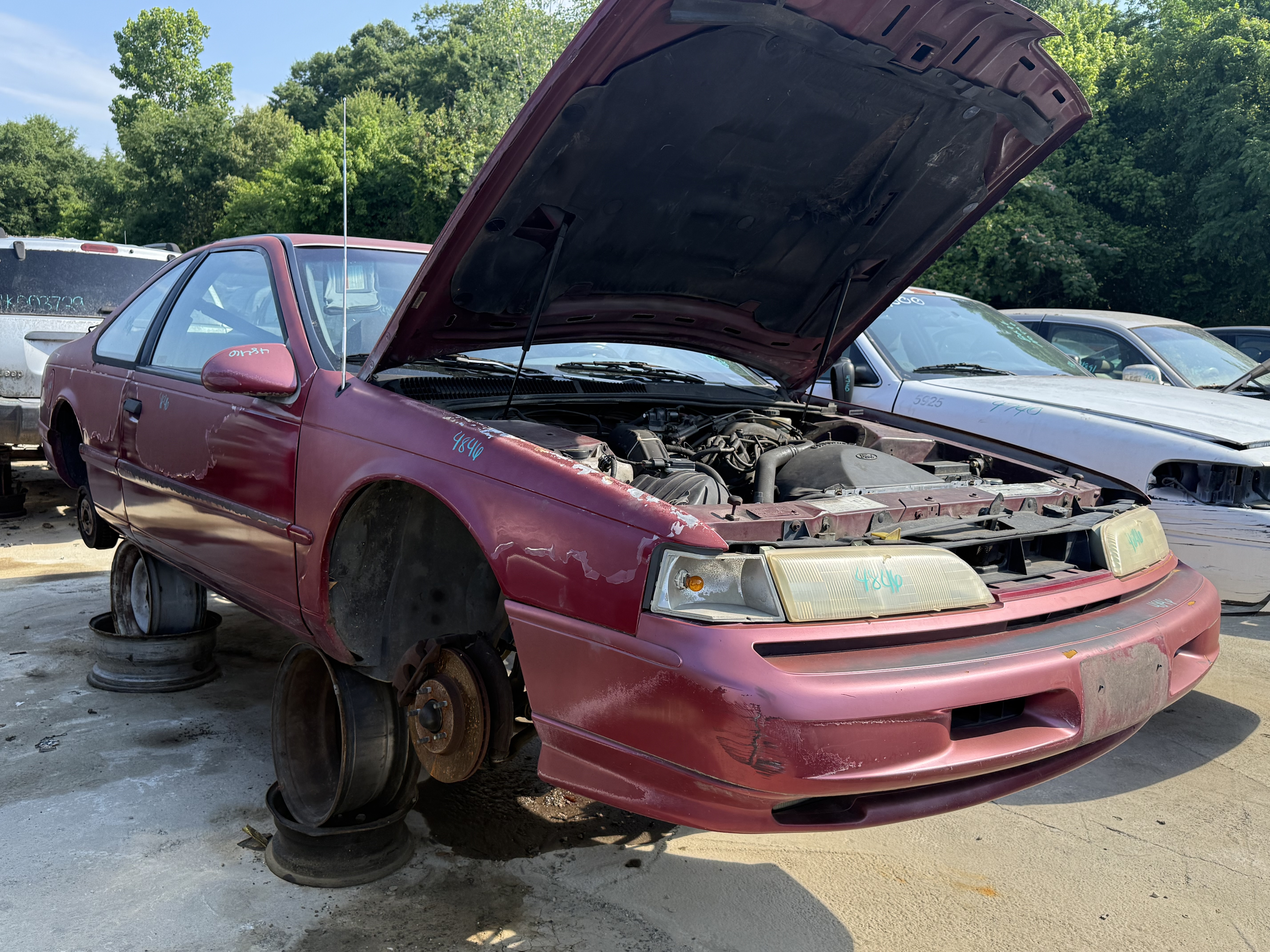 1993 FORD Thunderbird
