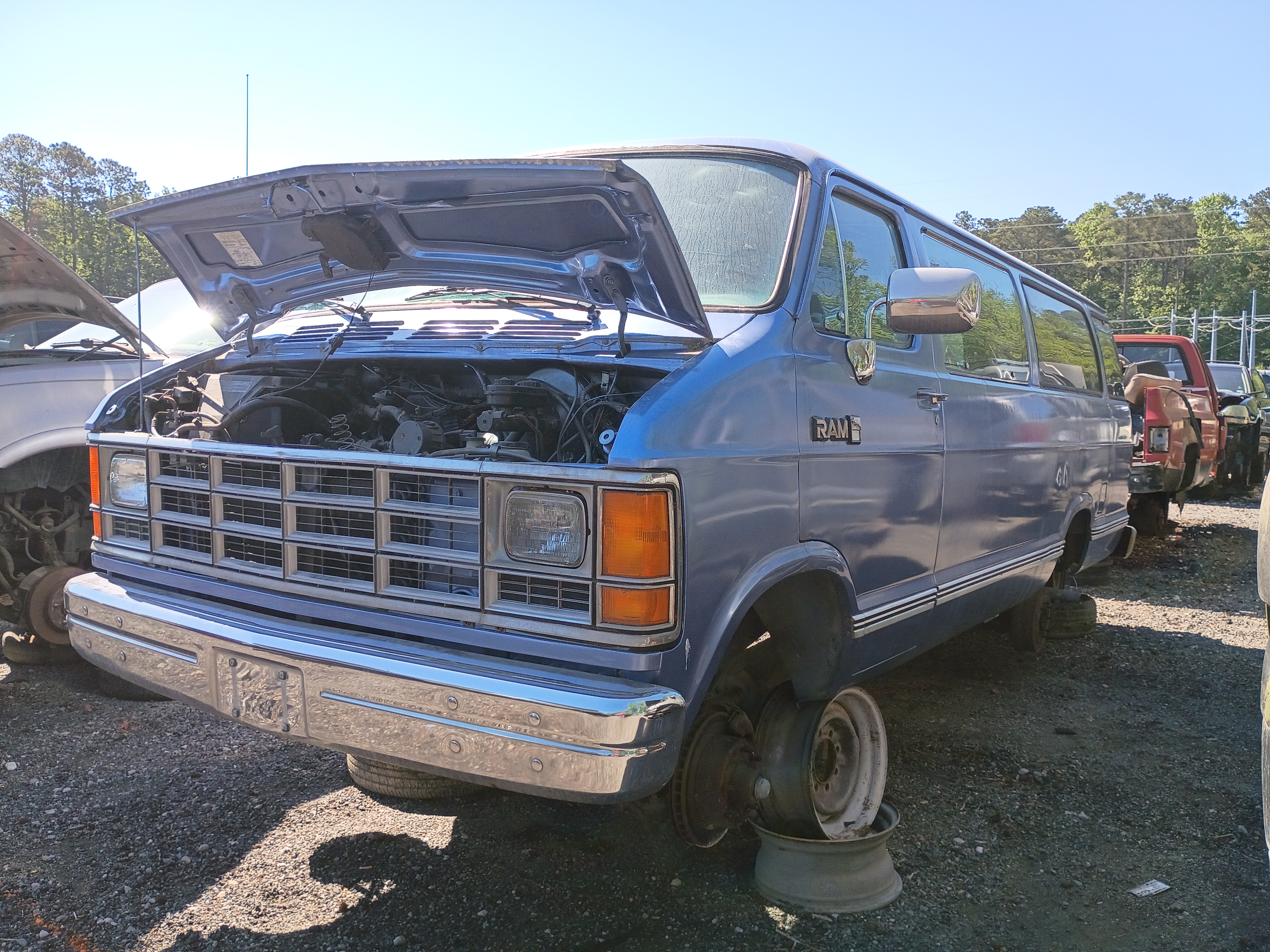 1989 DODGE Ram Wagon