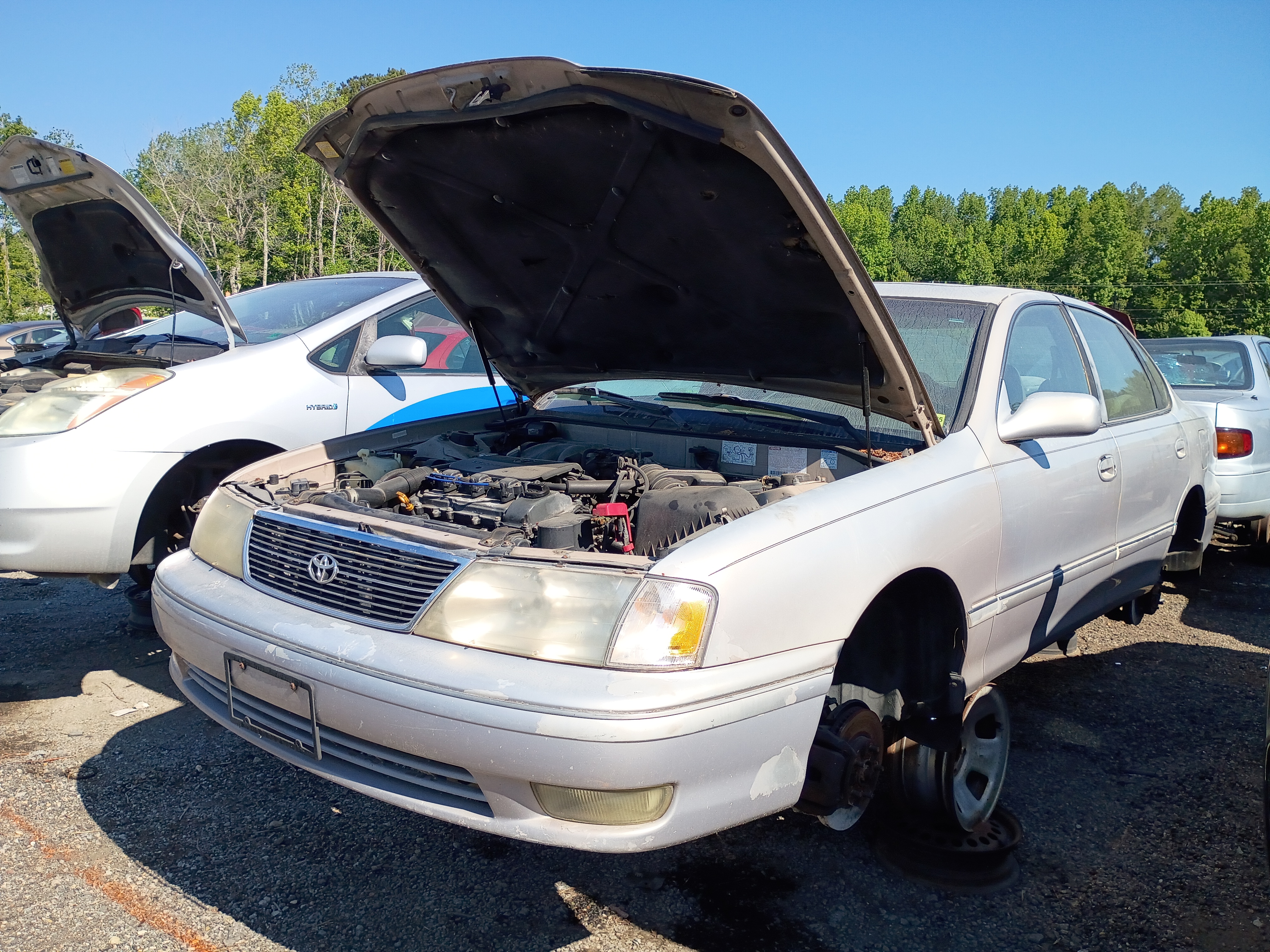 1998 TOYOTA Avalon