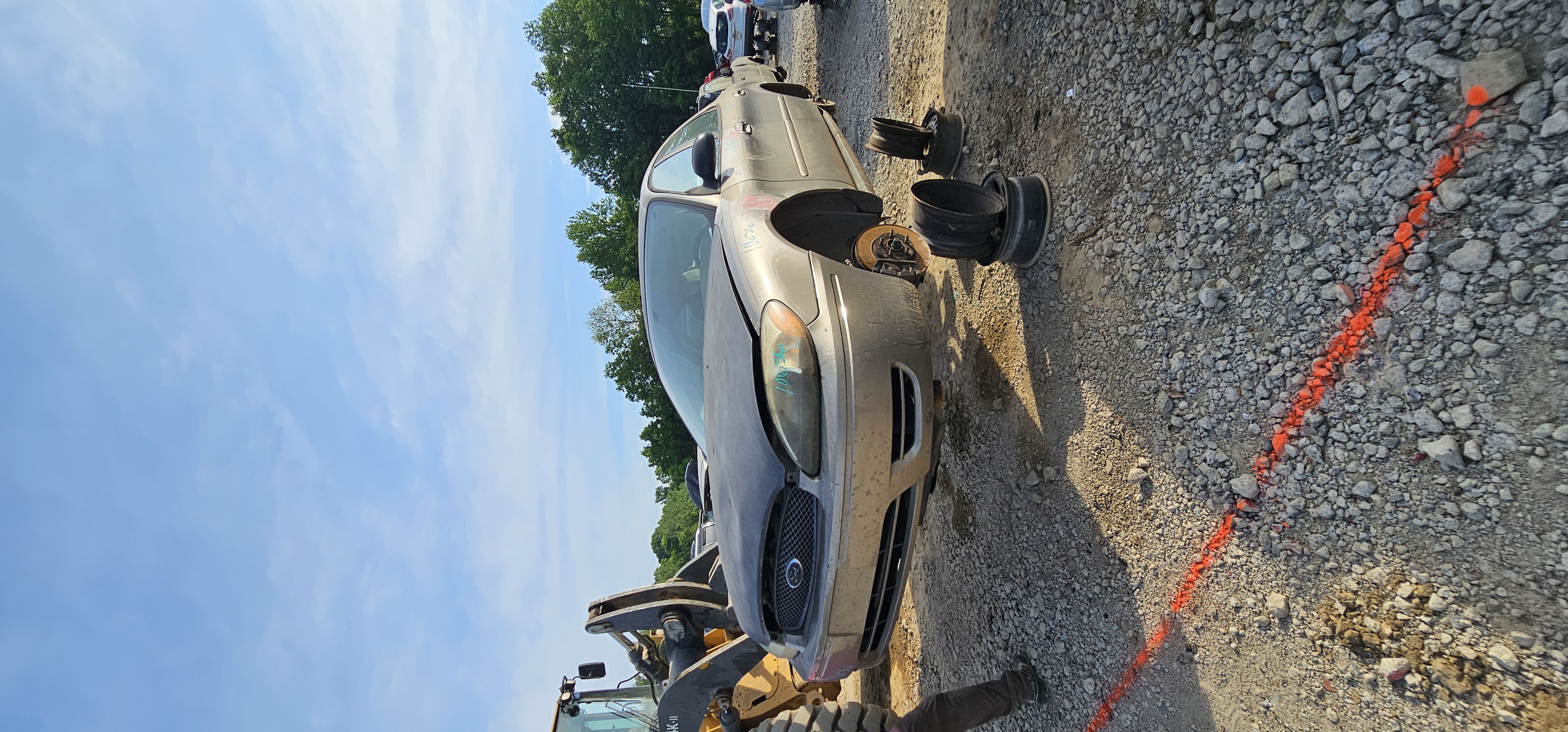 2004 FORD Taurus