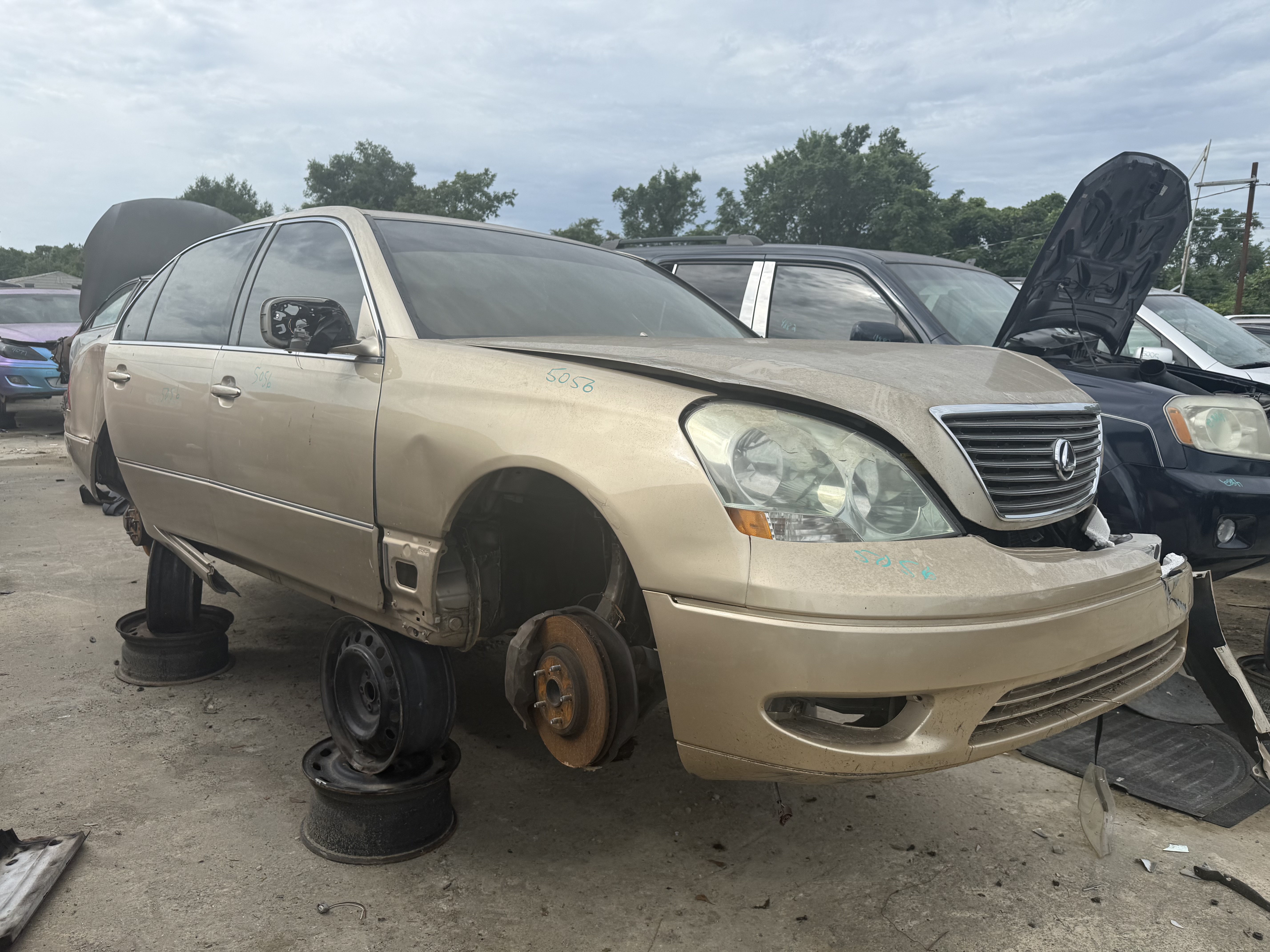2002 LEXUS LS