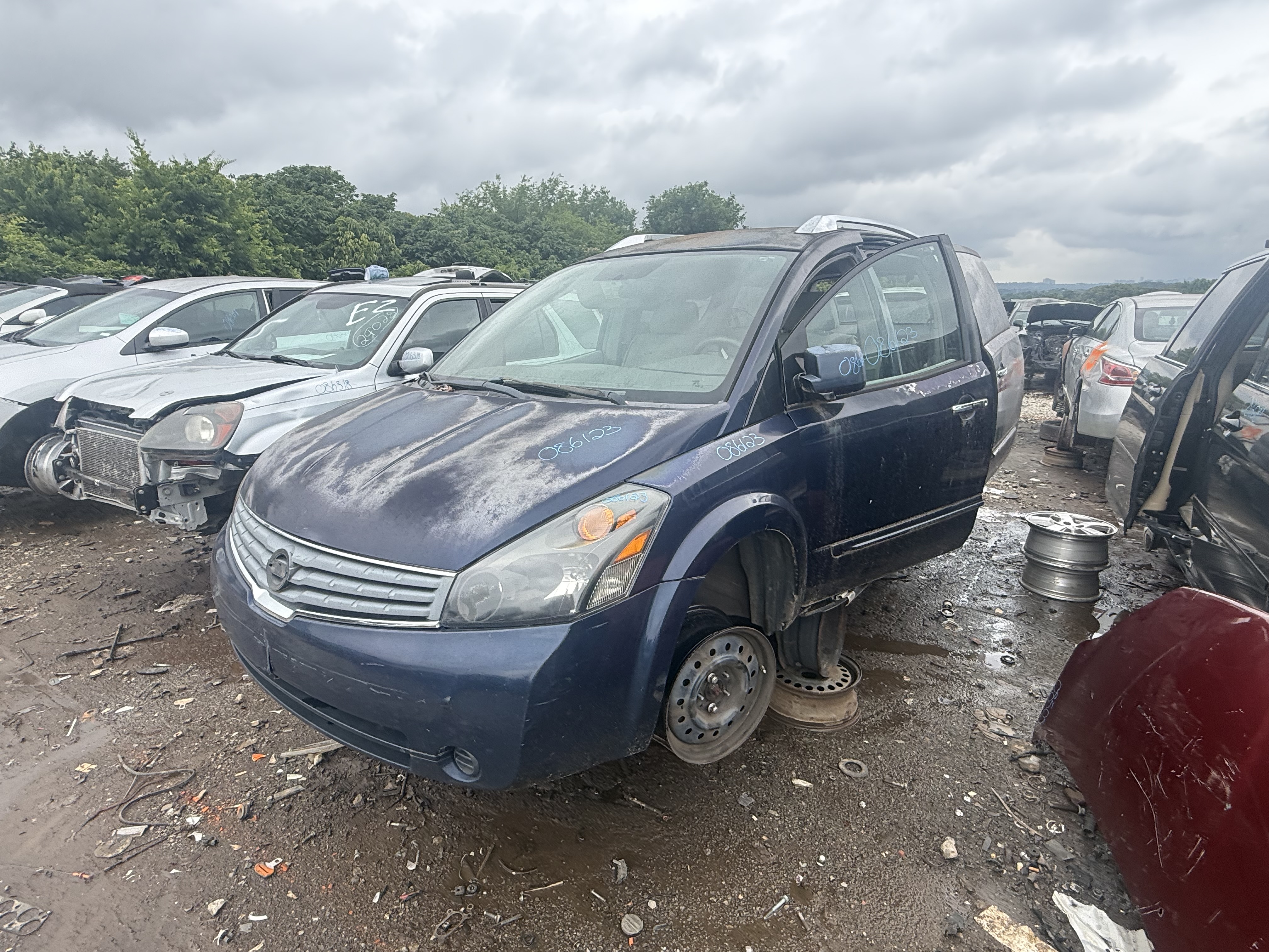 2009 NISSAN Quest