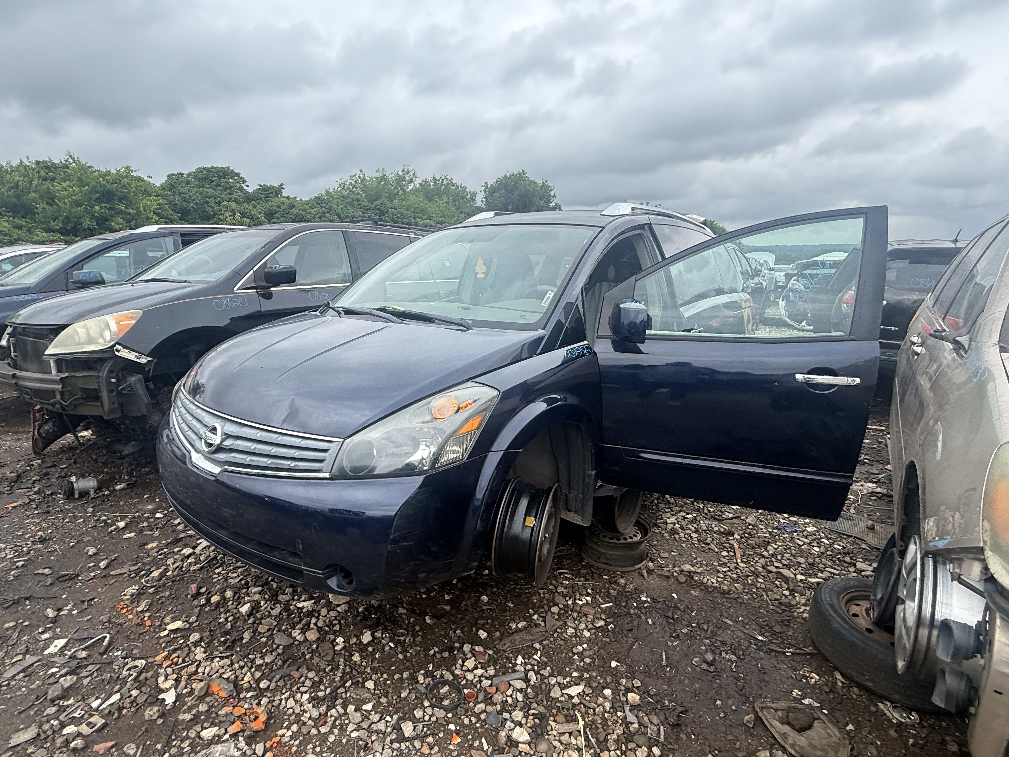 2009 NISSAN Quest
