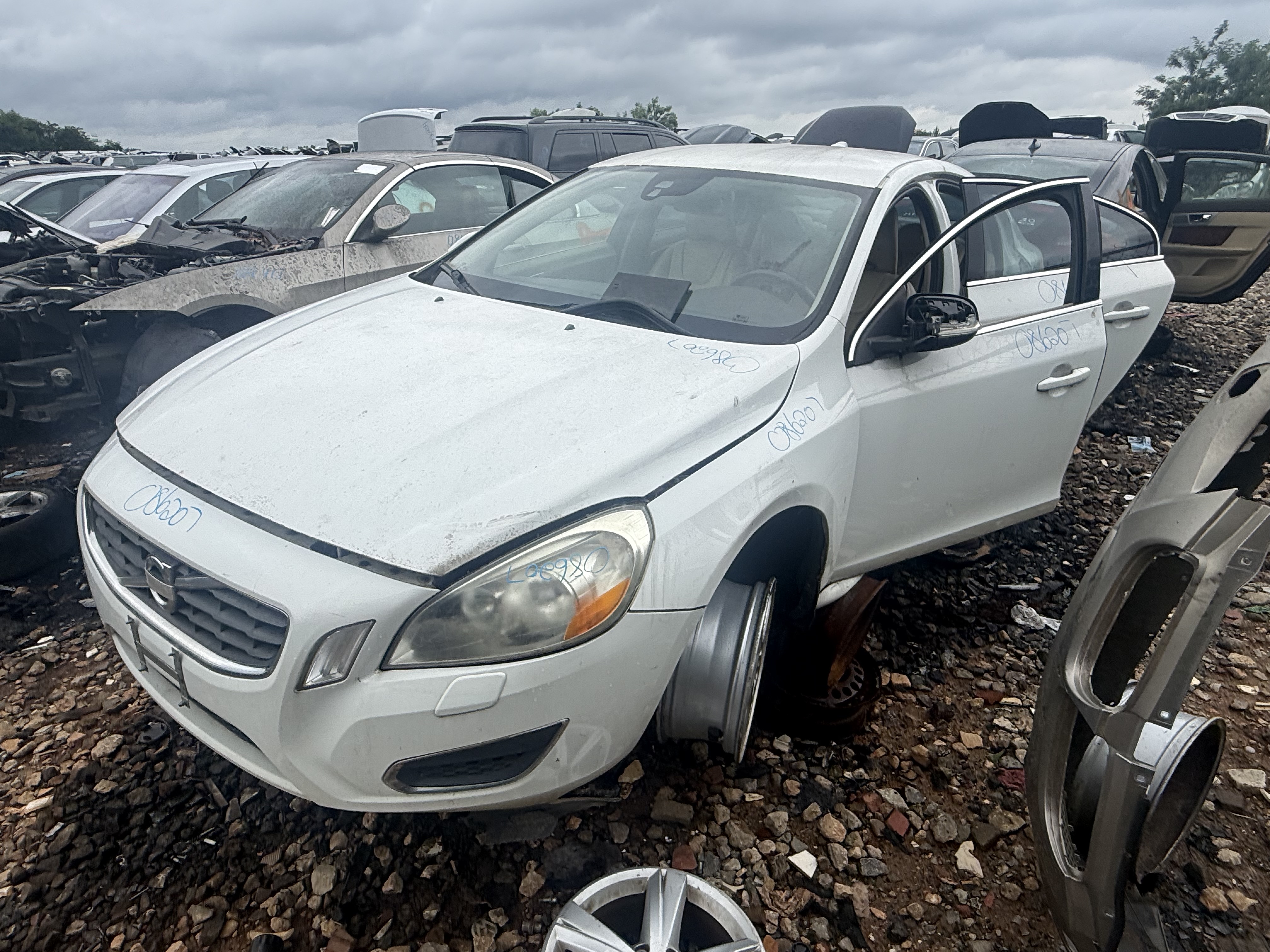 2013 VOLVO S60