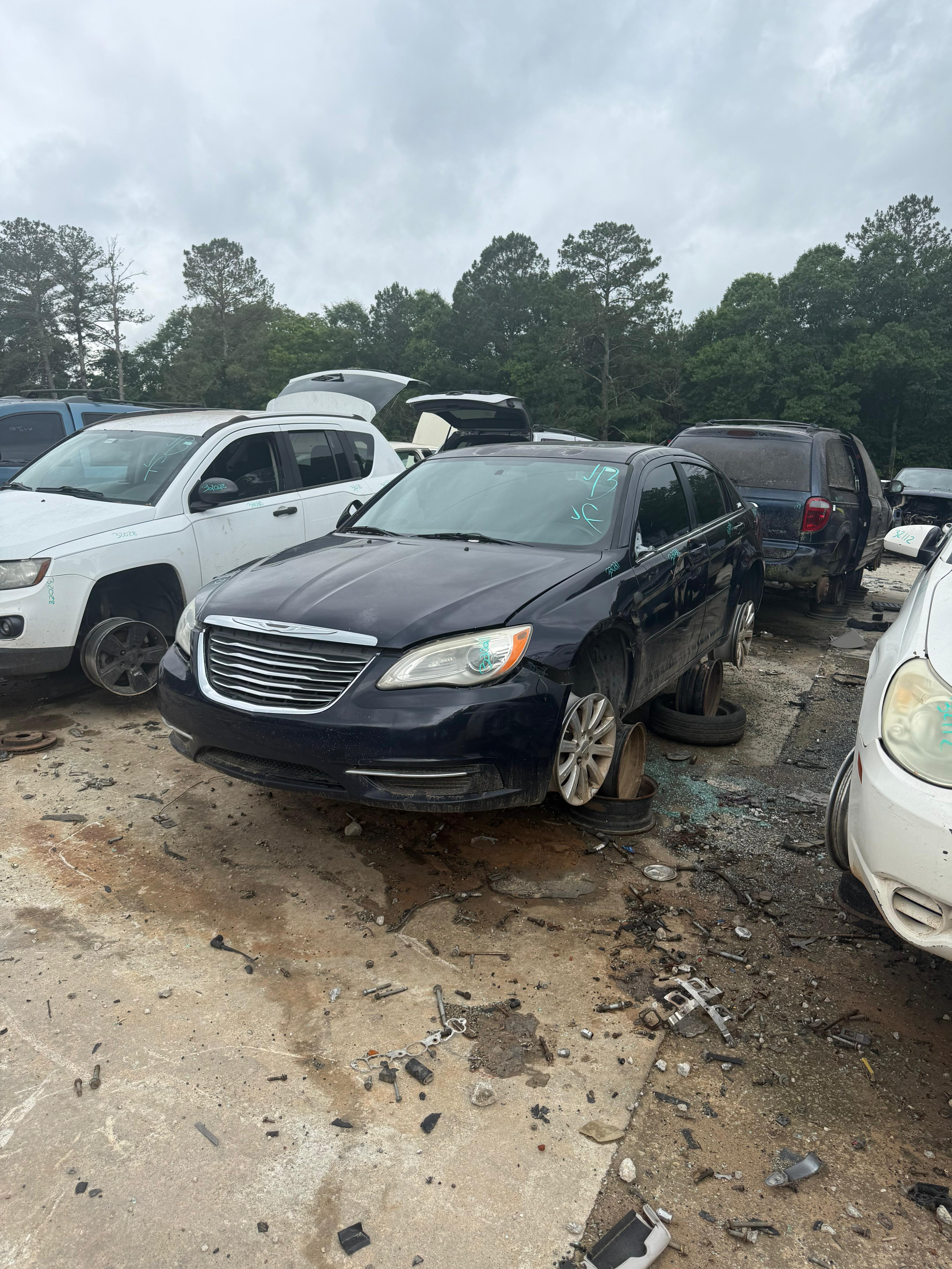 2012 CHRYSLER 200