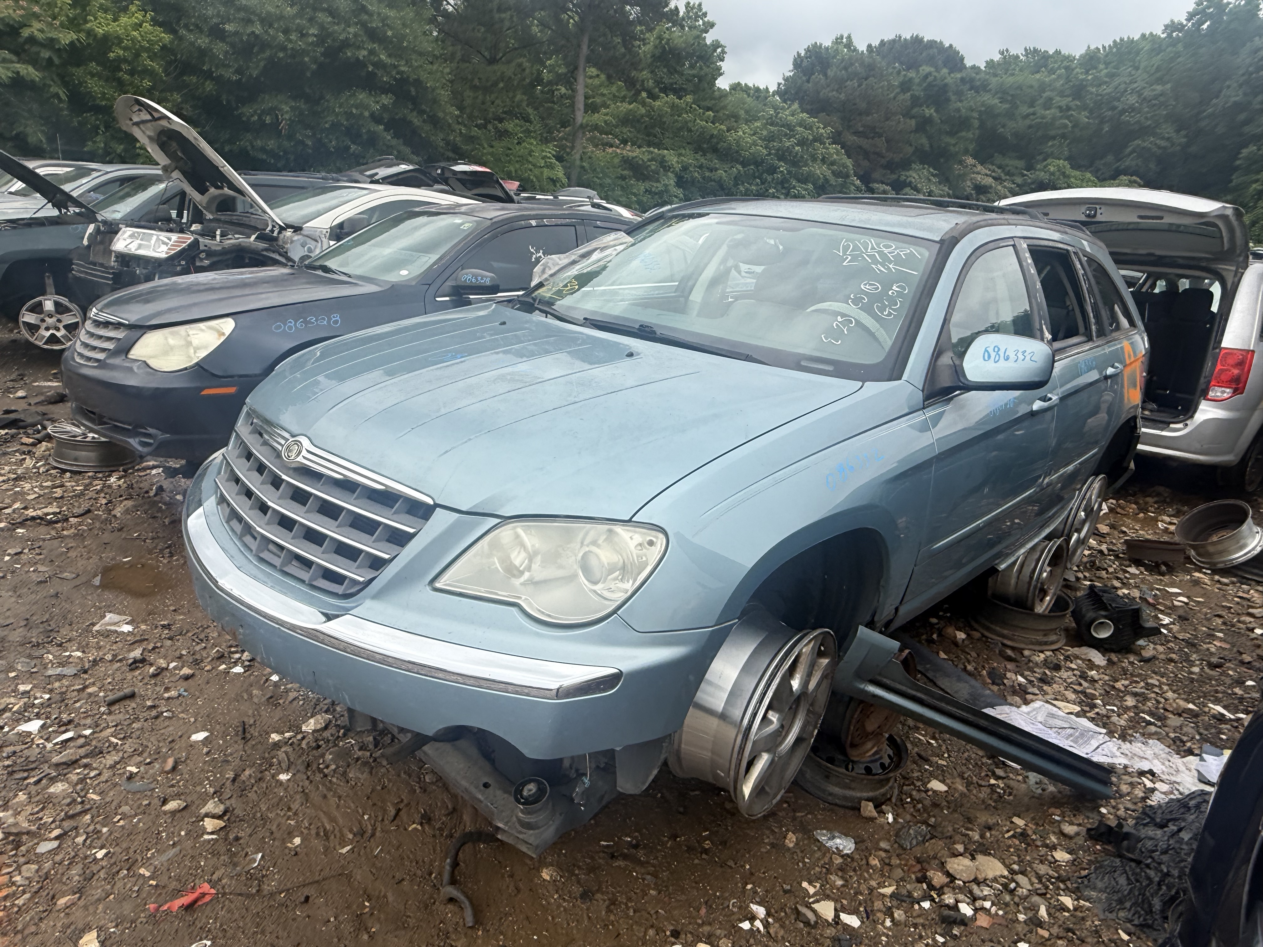 2005 CHRYSLER Pacifica