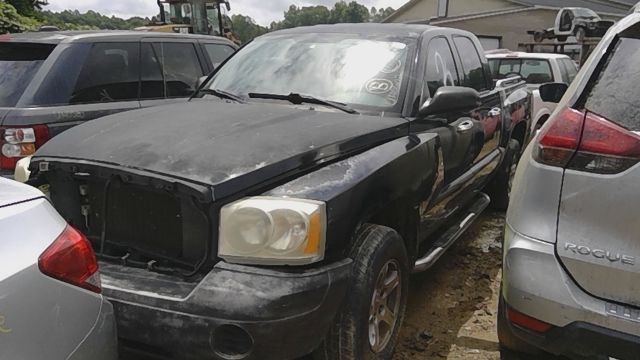 2005 DODGE Dakota