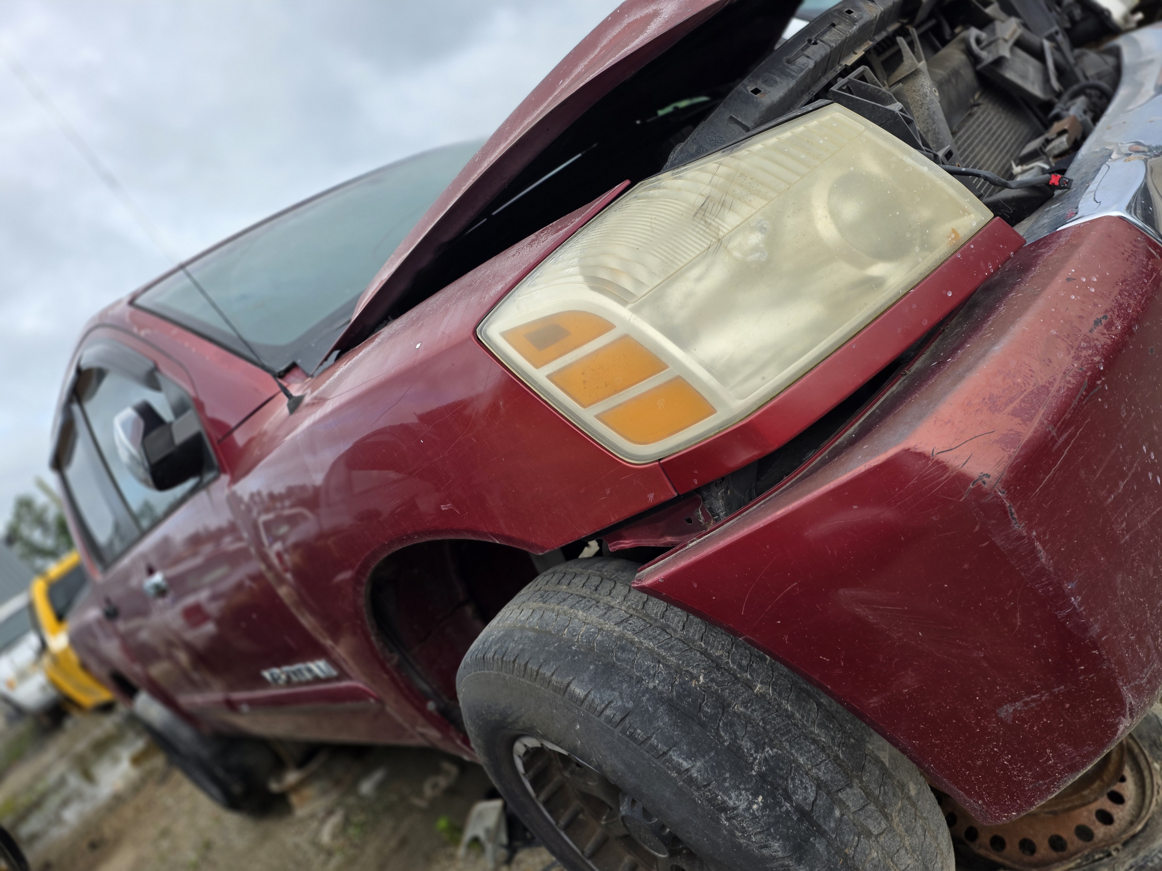 2005 NISSAN Titan