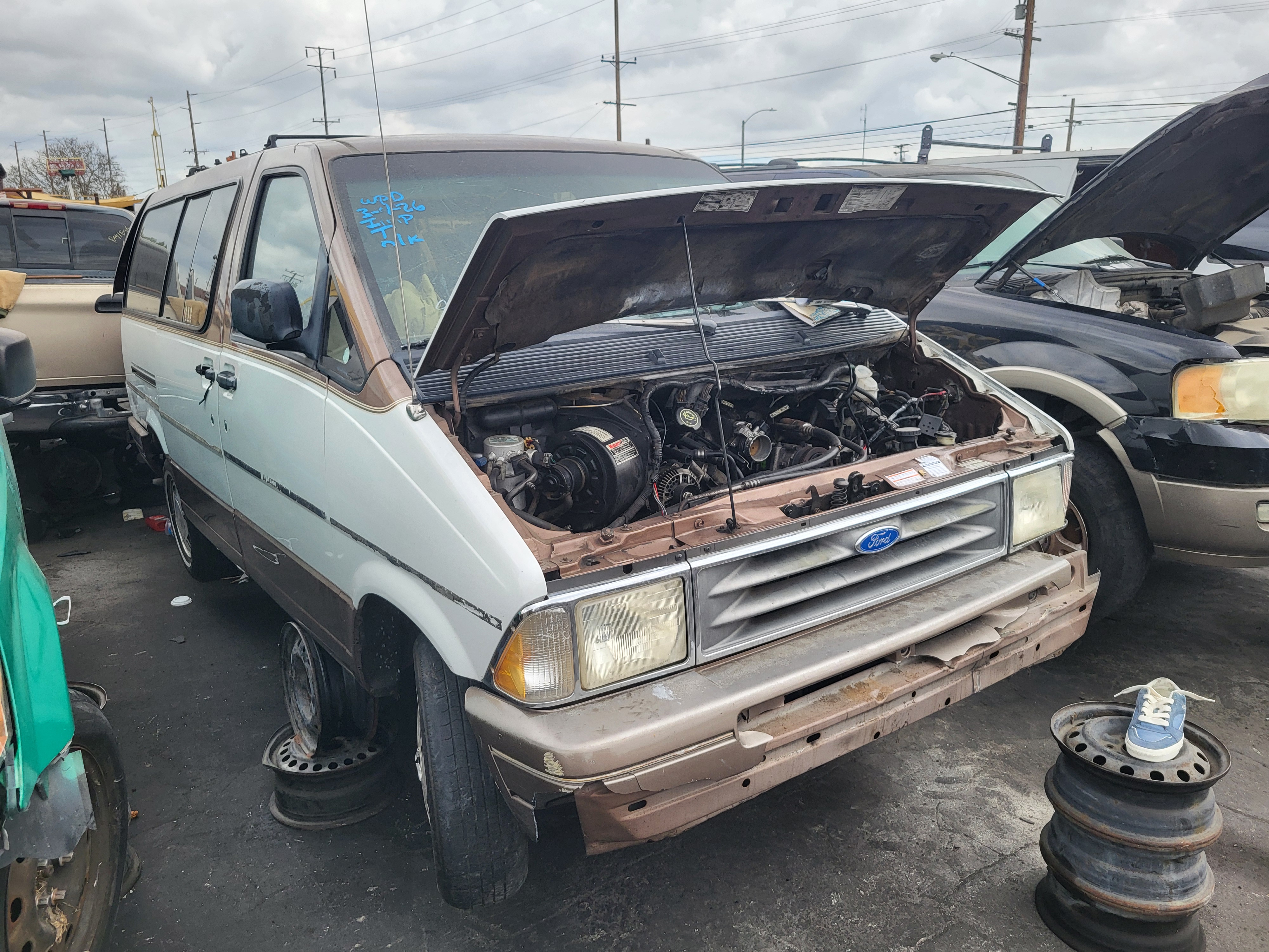 1993 FORD Aerostar