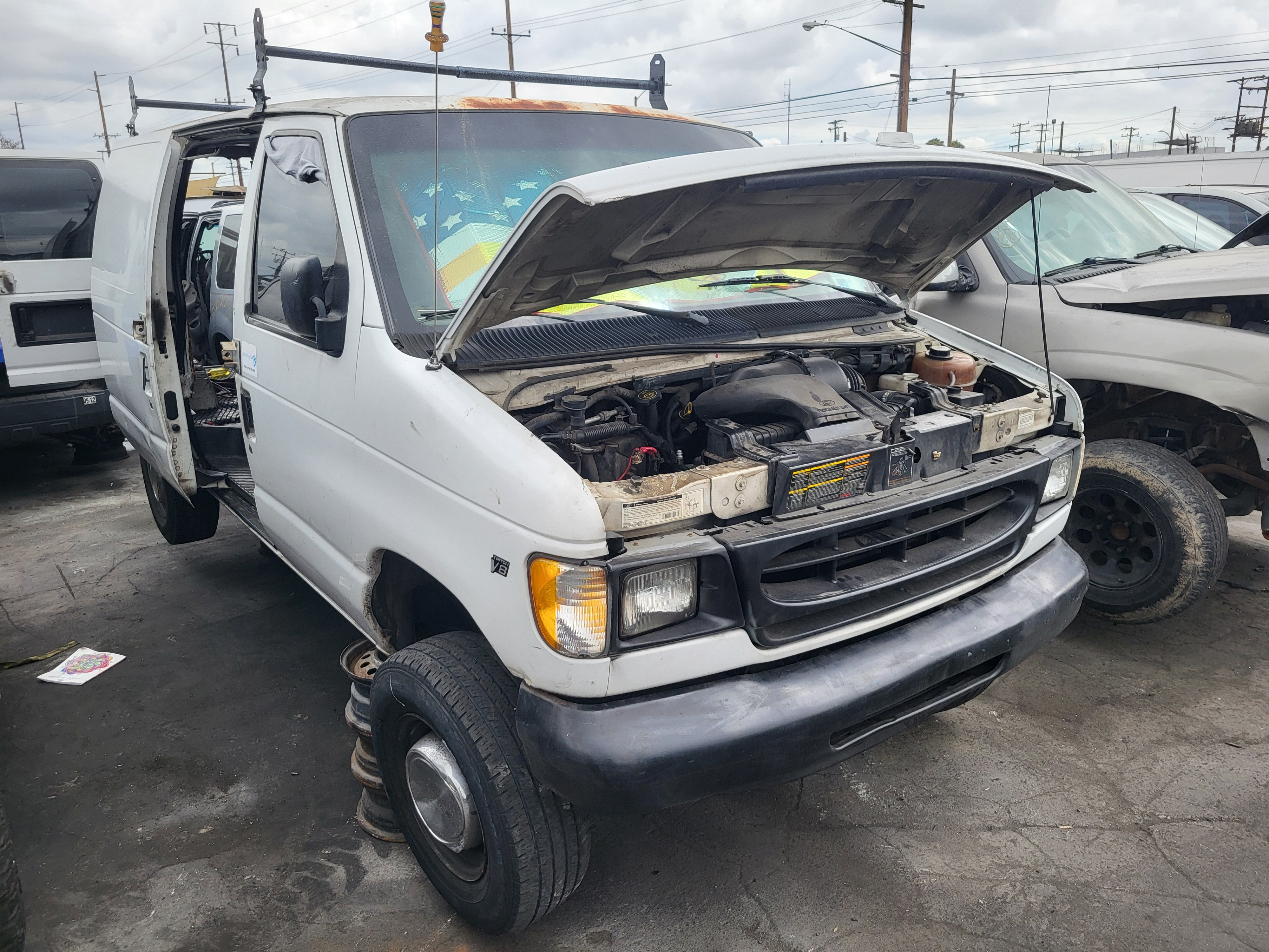 1999 FORD E-350