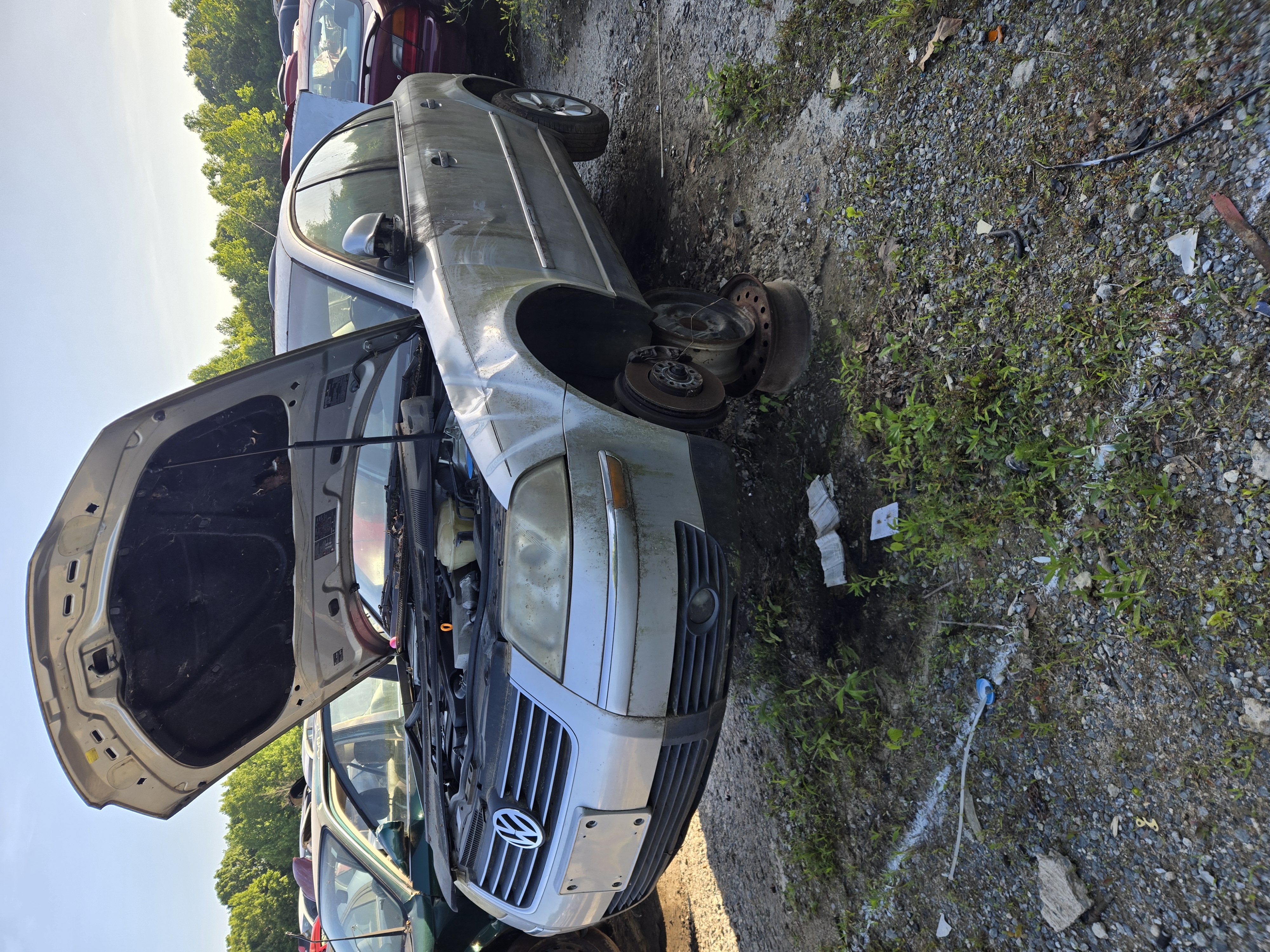 2004 VOLKSWAGEN Passat