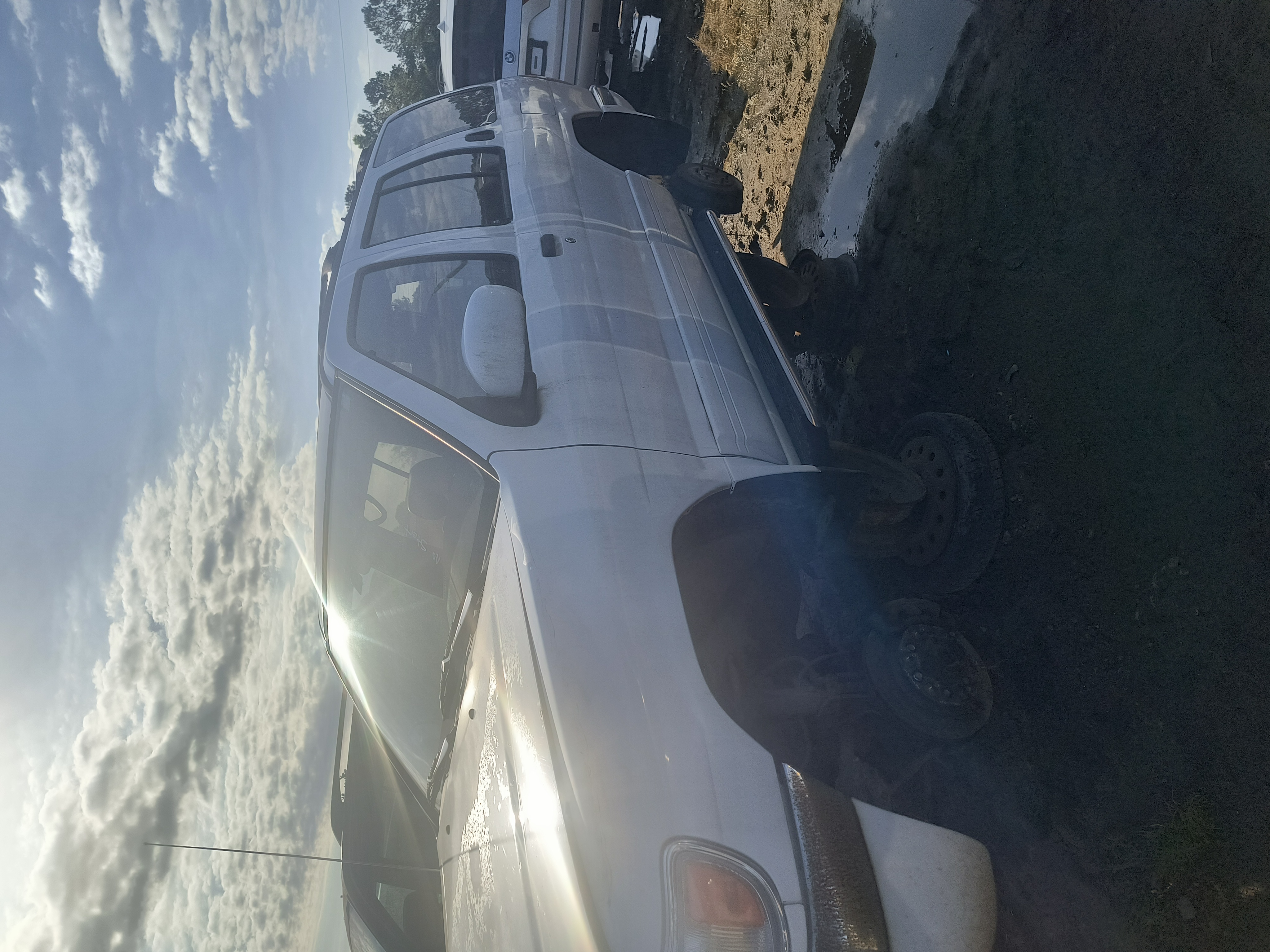 1996 NISSAN Pathfinder