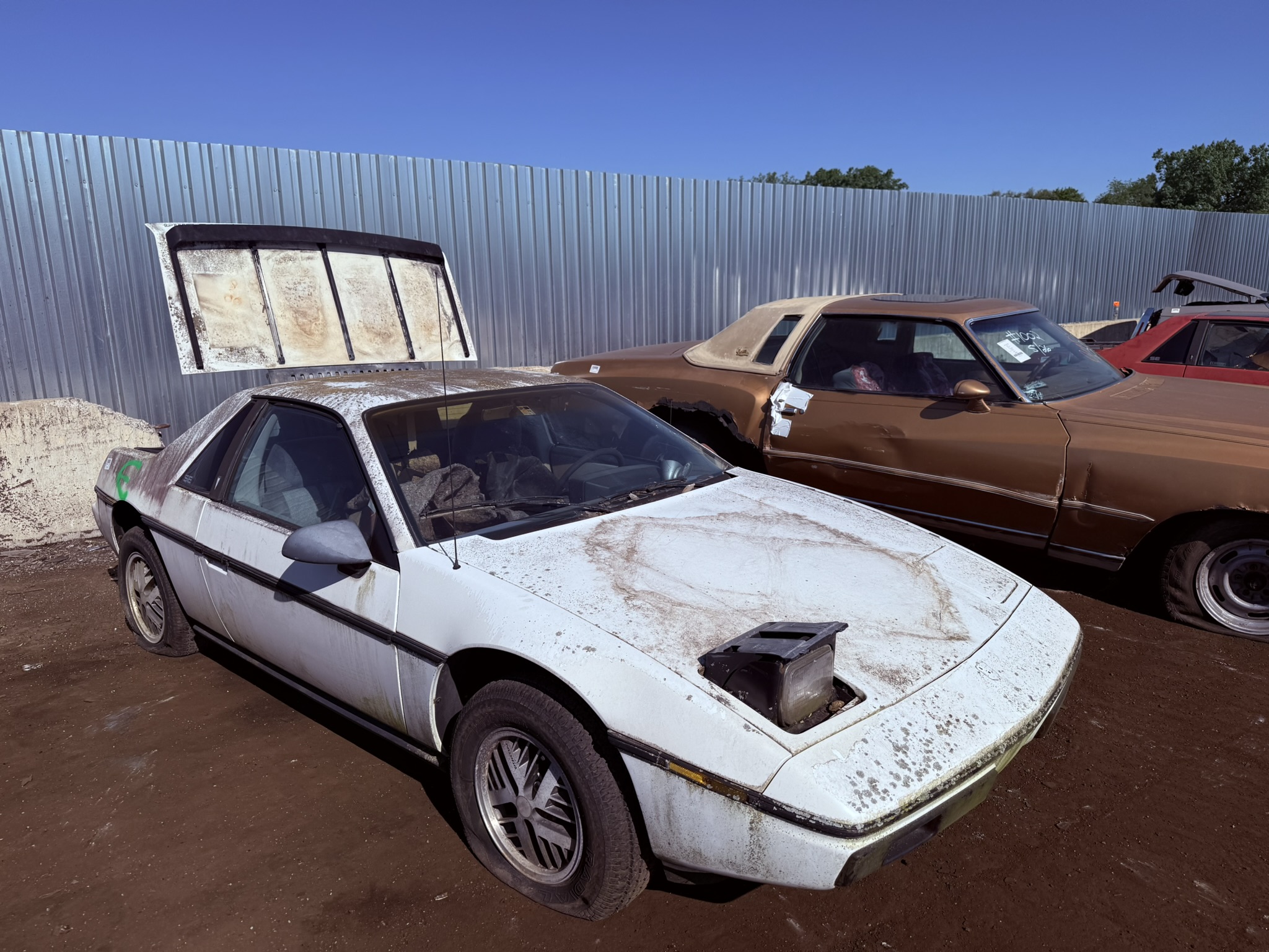 1984 PONTIAC Fiero