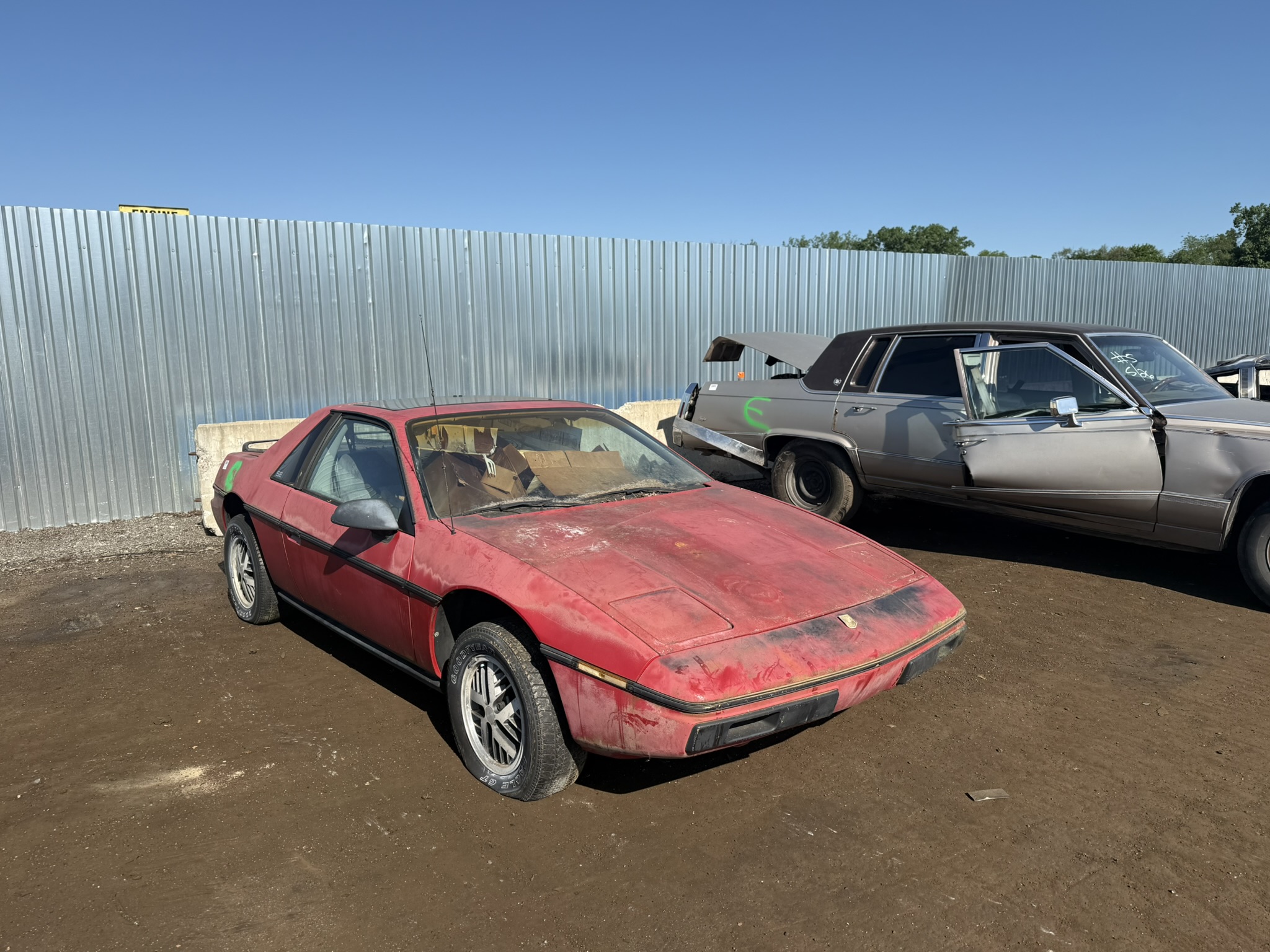 1984 PONTIAC Fiero