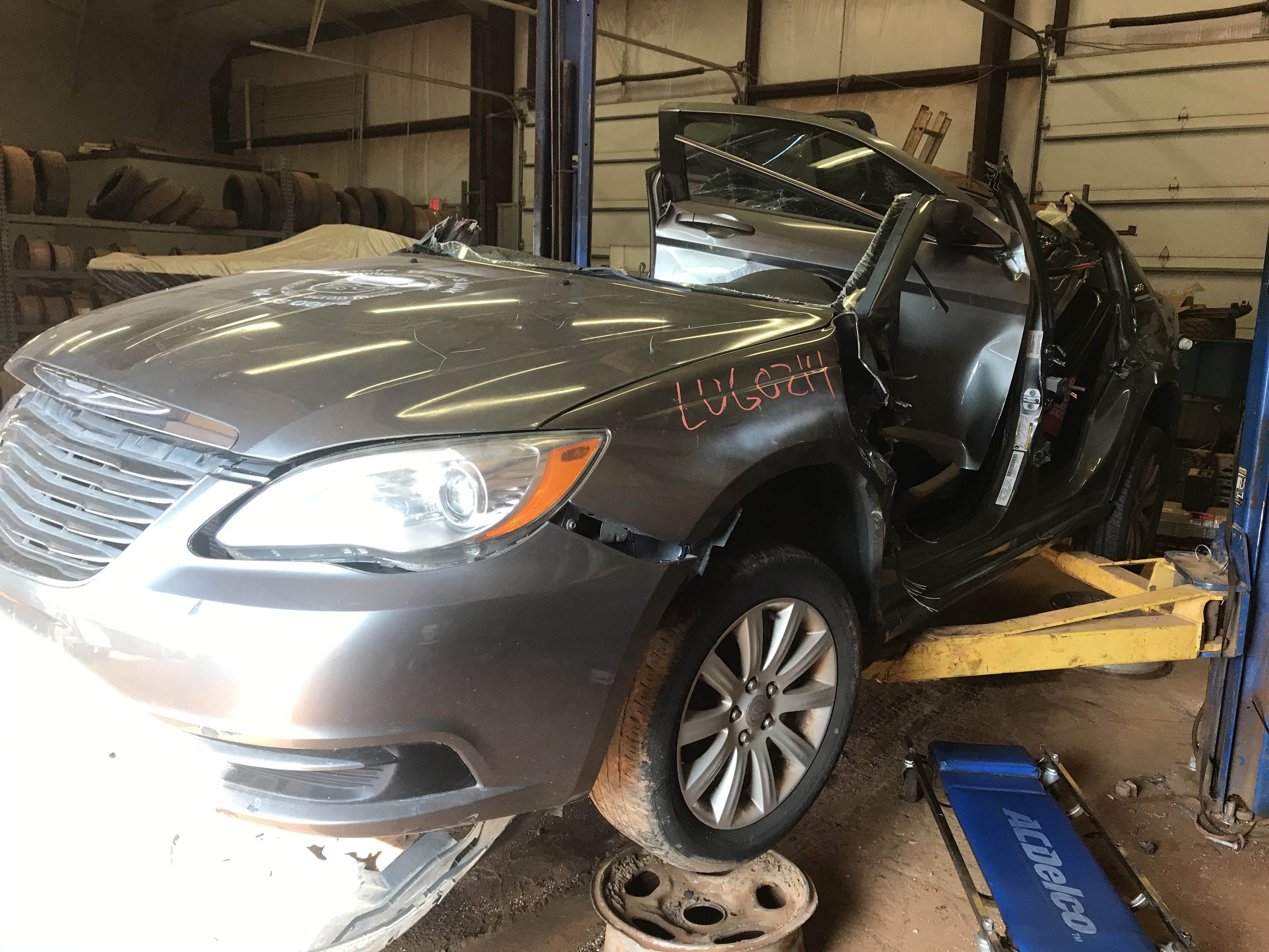 2013 CHRYSLER 200