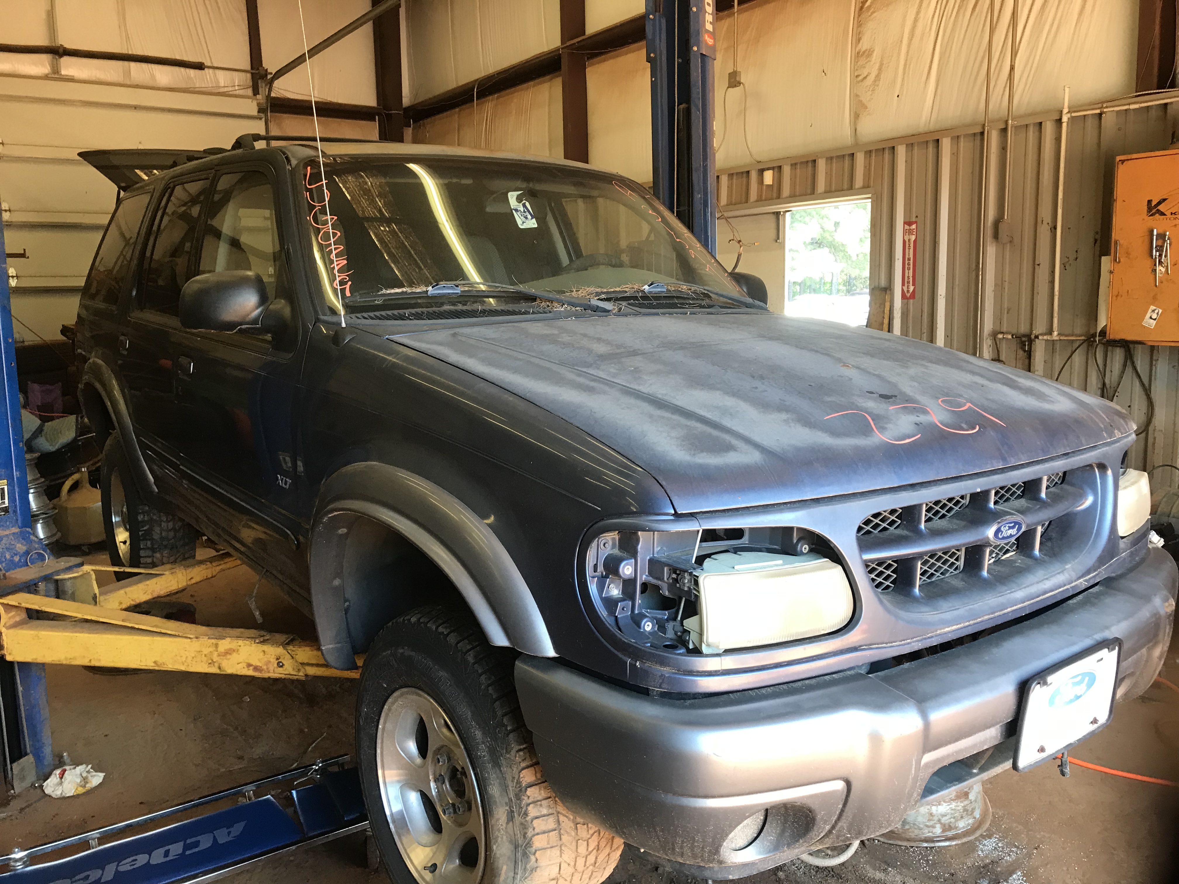 2000 FORD Explorer