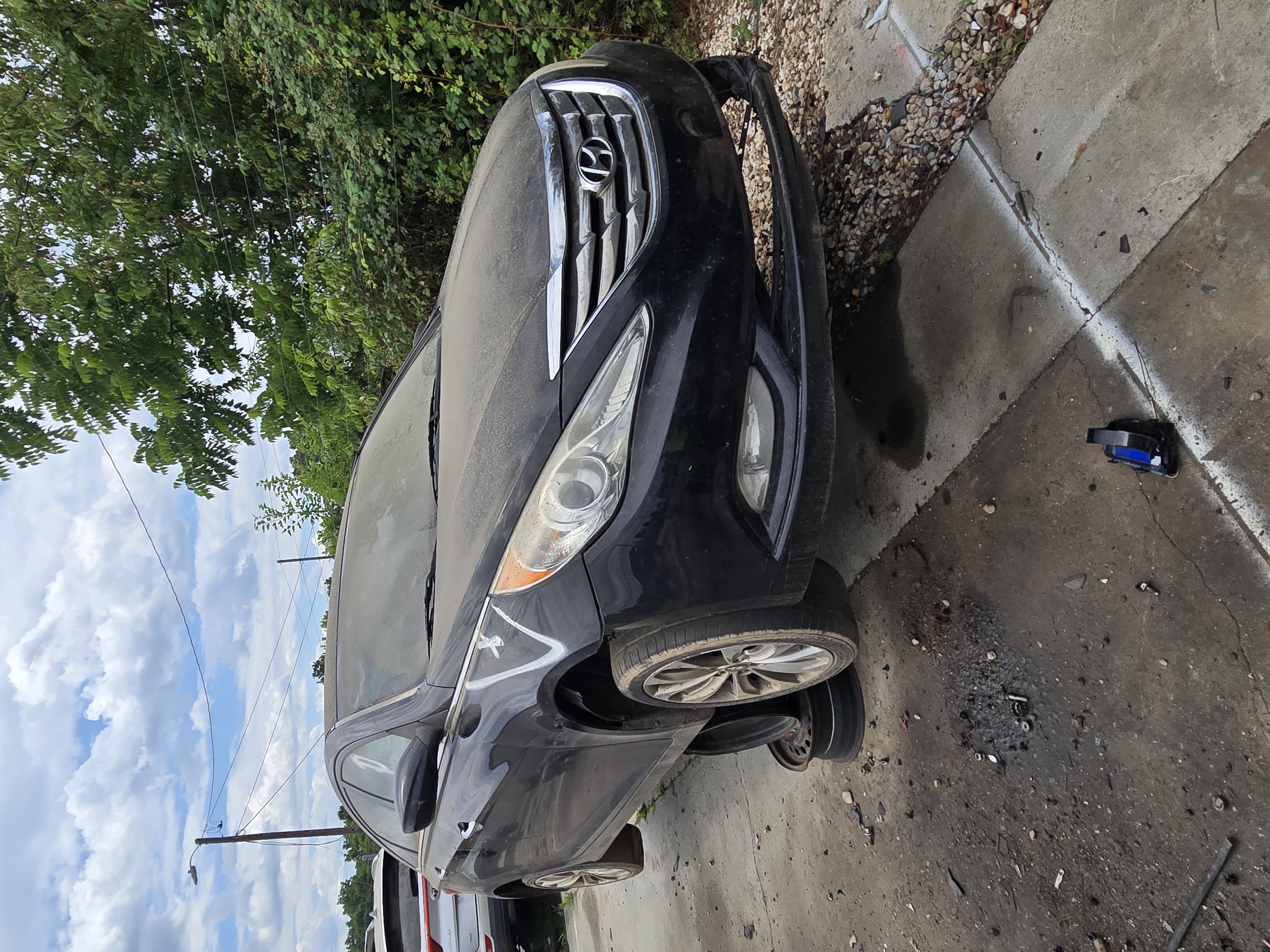 2011 HYUNDAI Sonata