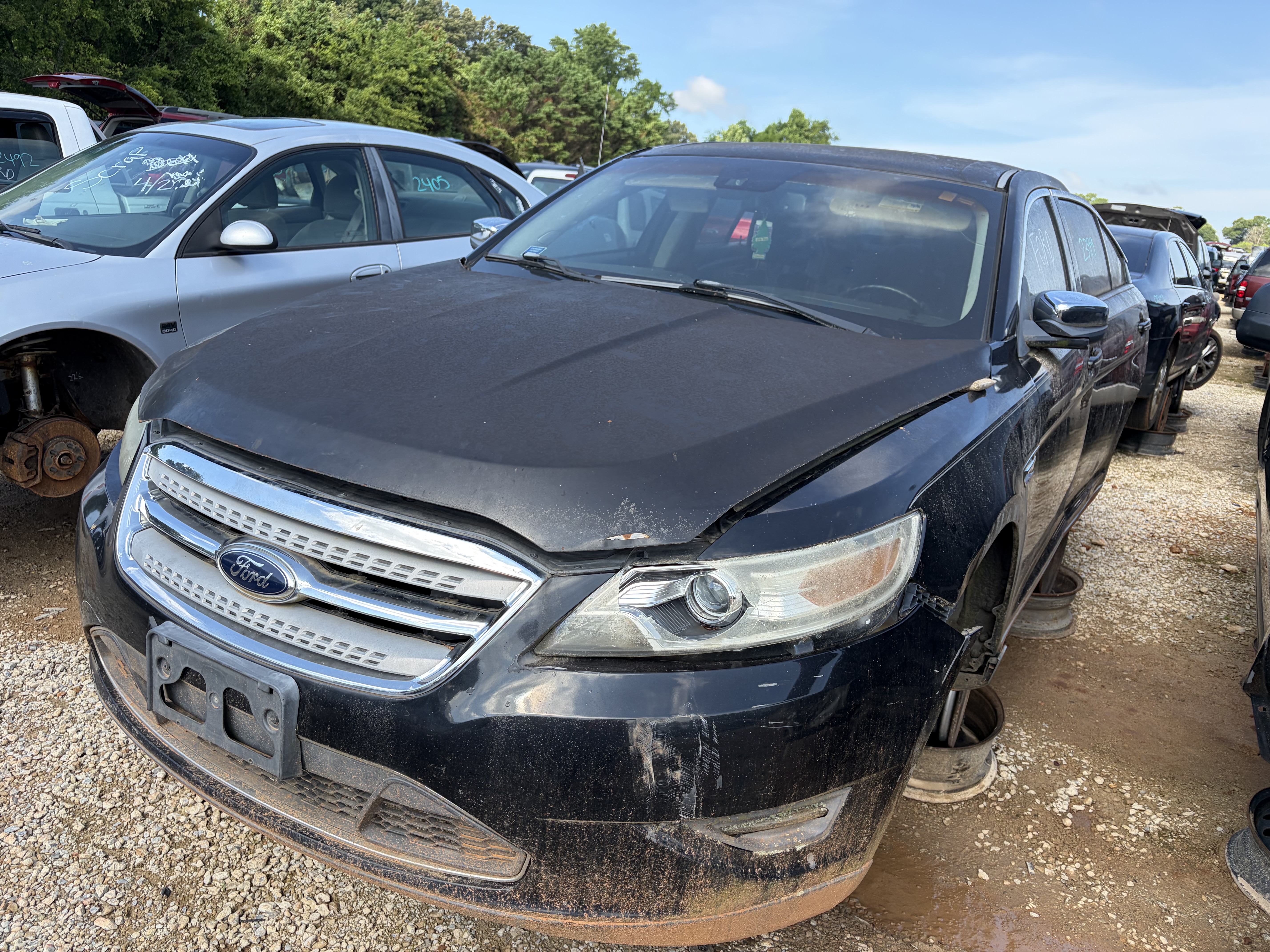 2010 FORD Taurus