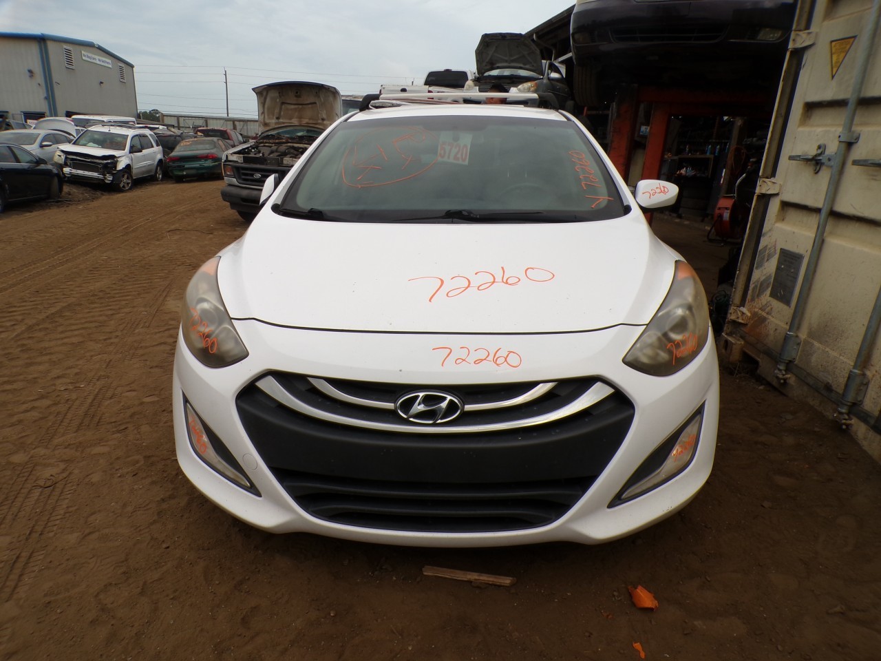 2013 HYUNDAI Elantra