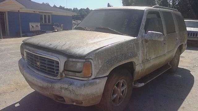2000 CADILLAC Escalade