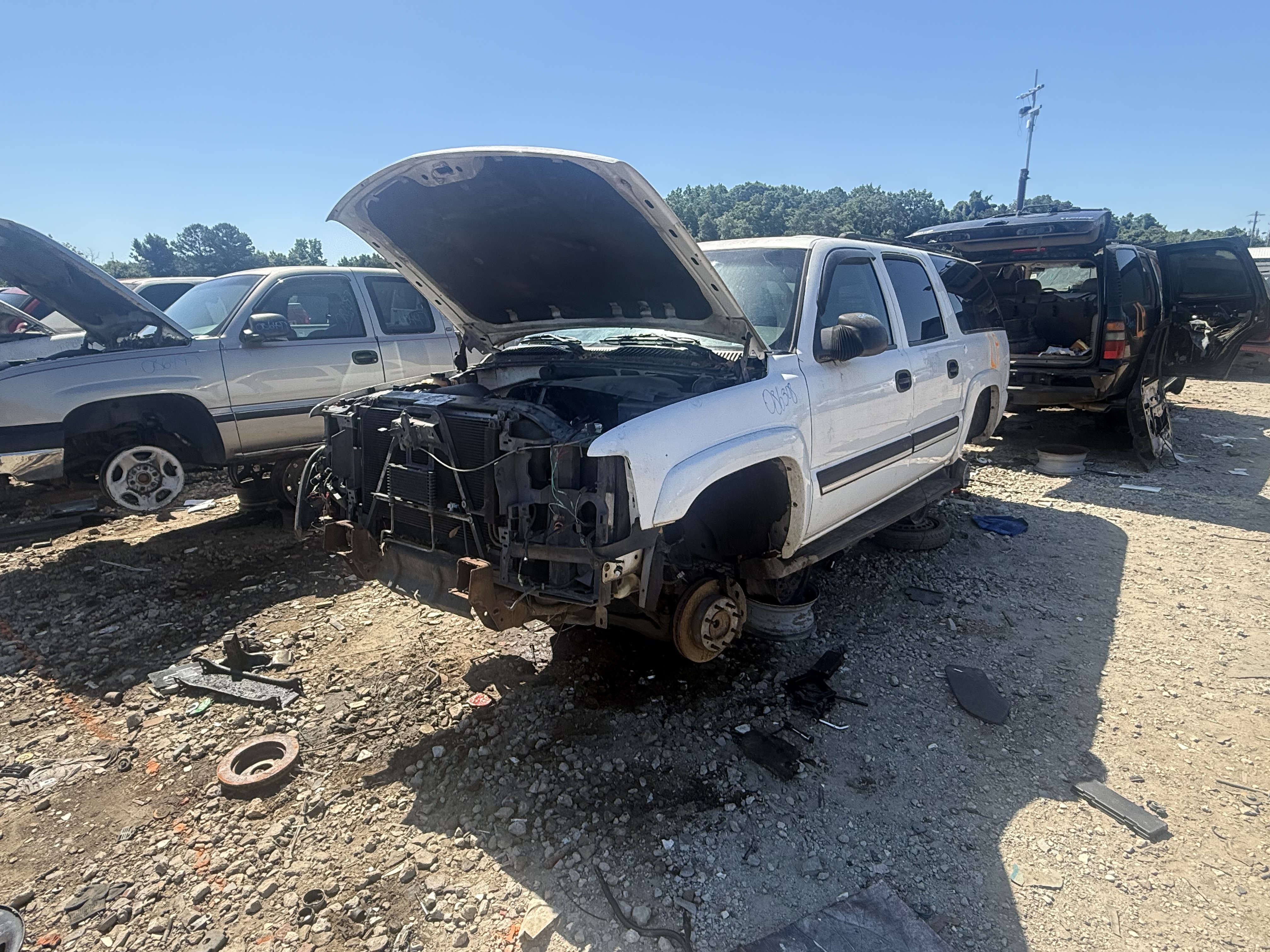2004 CHEVROLET Suburban