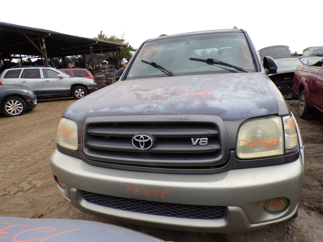 2004 TOYOTA Sequoia