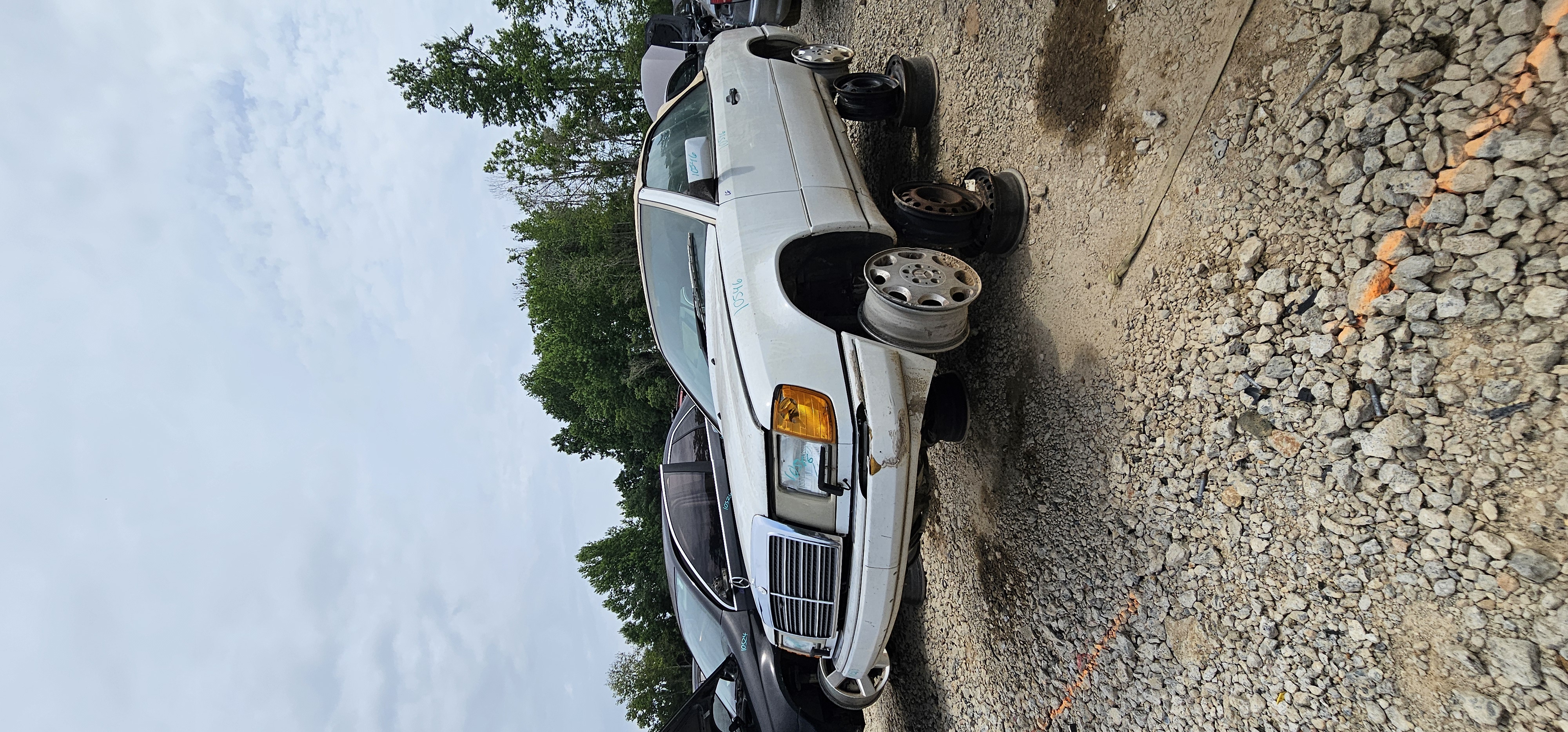 1993 MERCEDES-BENZ 300